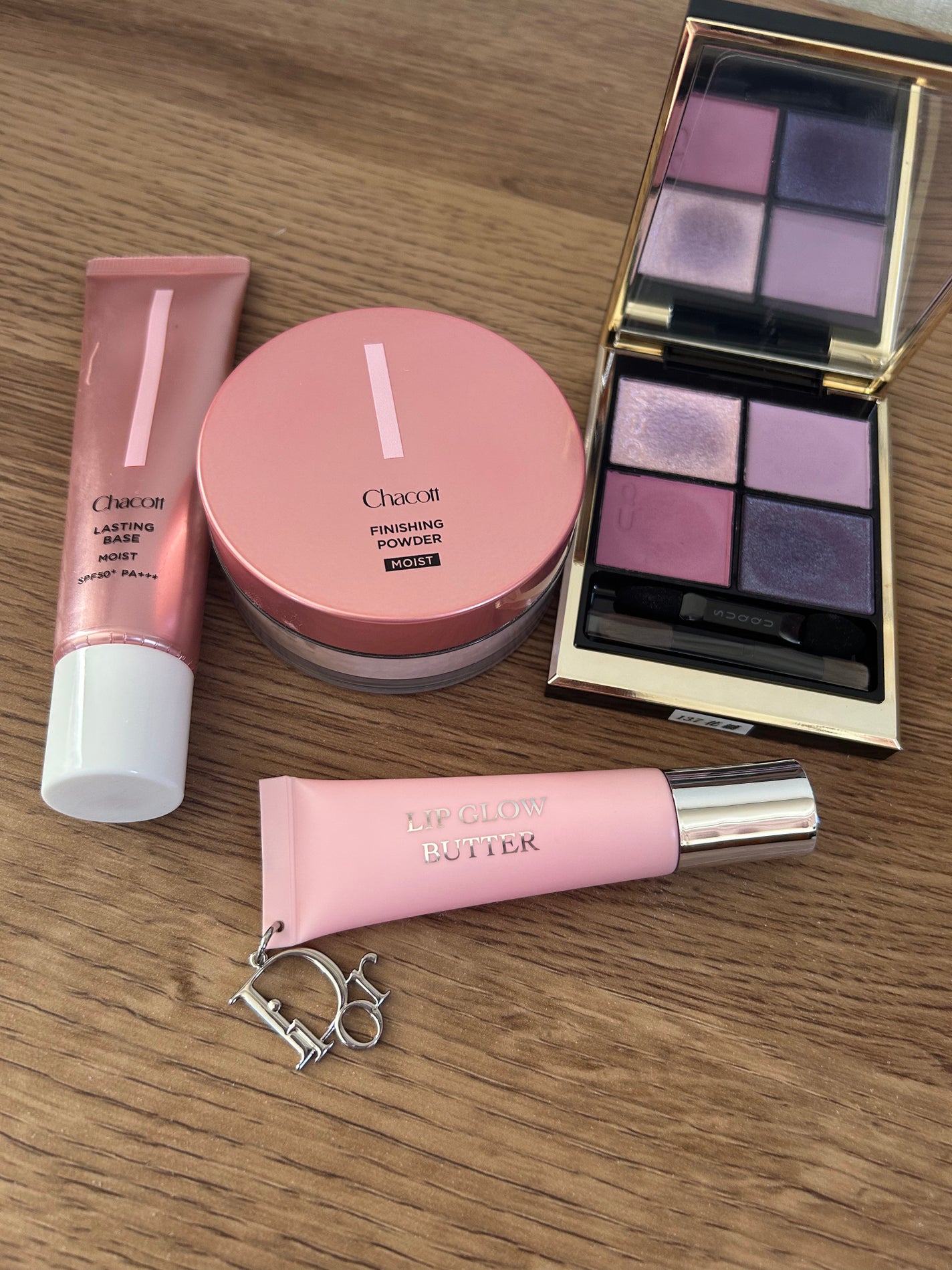 フィニッシングパウダー モイストC/チャコット・コスメティクス/ルースパウダーを使ったクチコミ(2枚目)