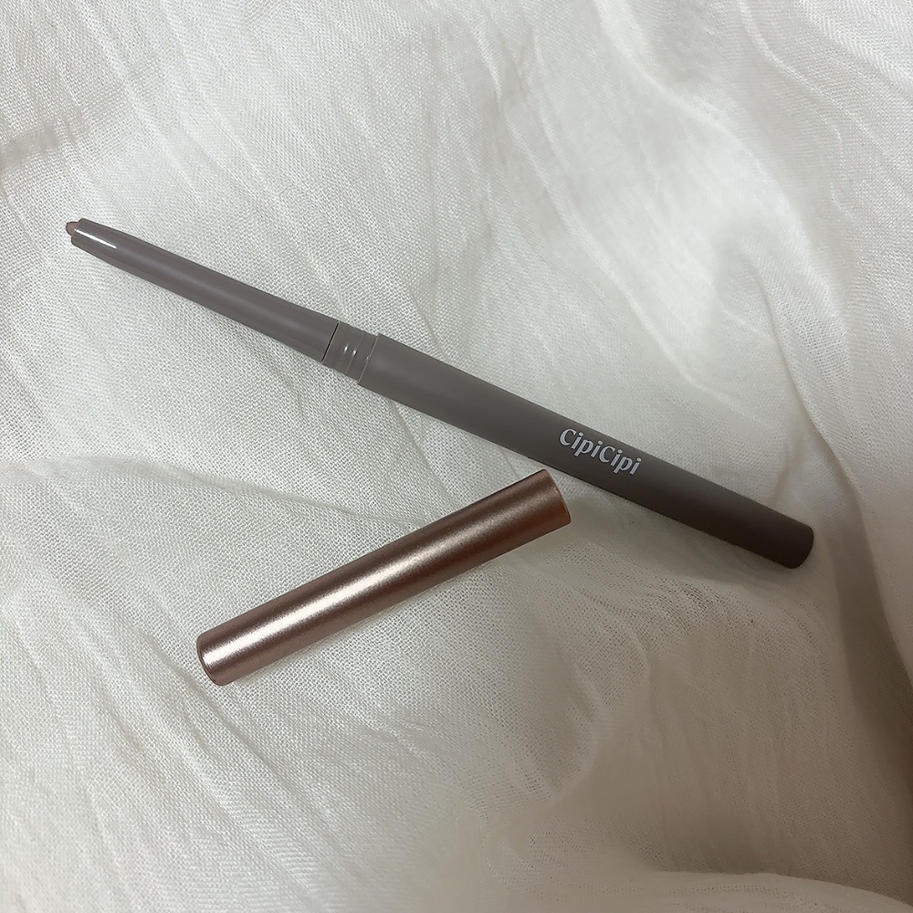 シピシピ シークレットキワミペンシル 01 シャドウグレージュ/CipiCipi/ペンシルアイライナーを使ったクチコミ（1枚目）