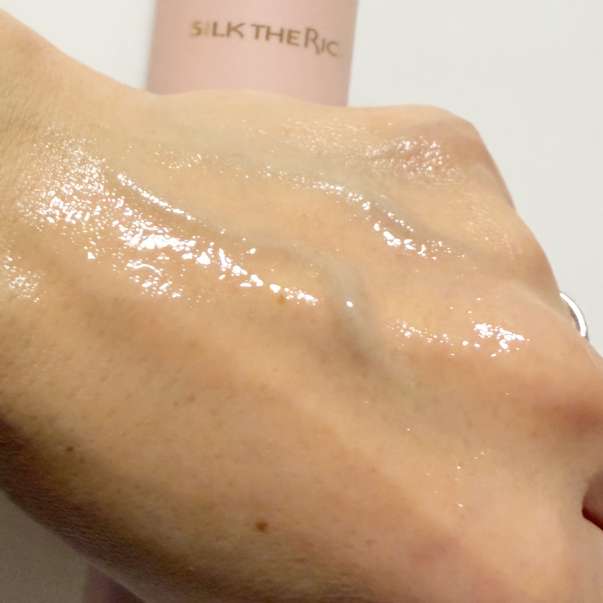 SILK THE RICH ヘアオイルURB/SILK THE RICH/ヘアオイルを使ったクチコミ（3枚目）