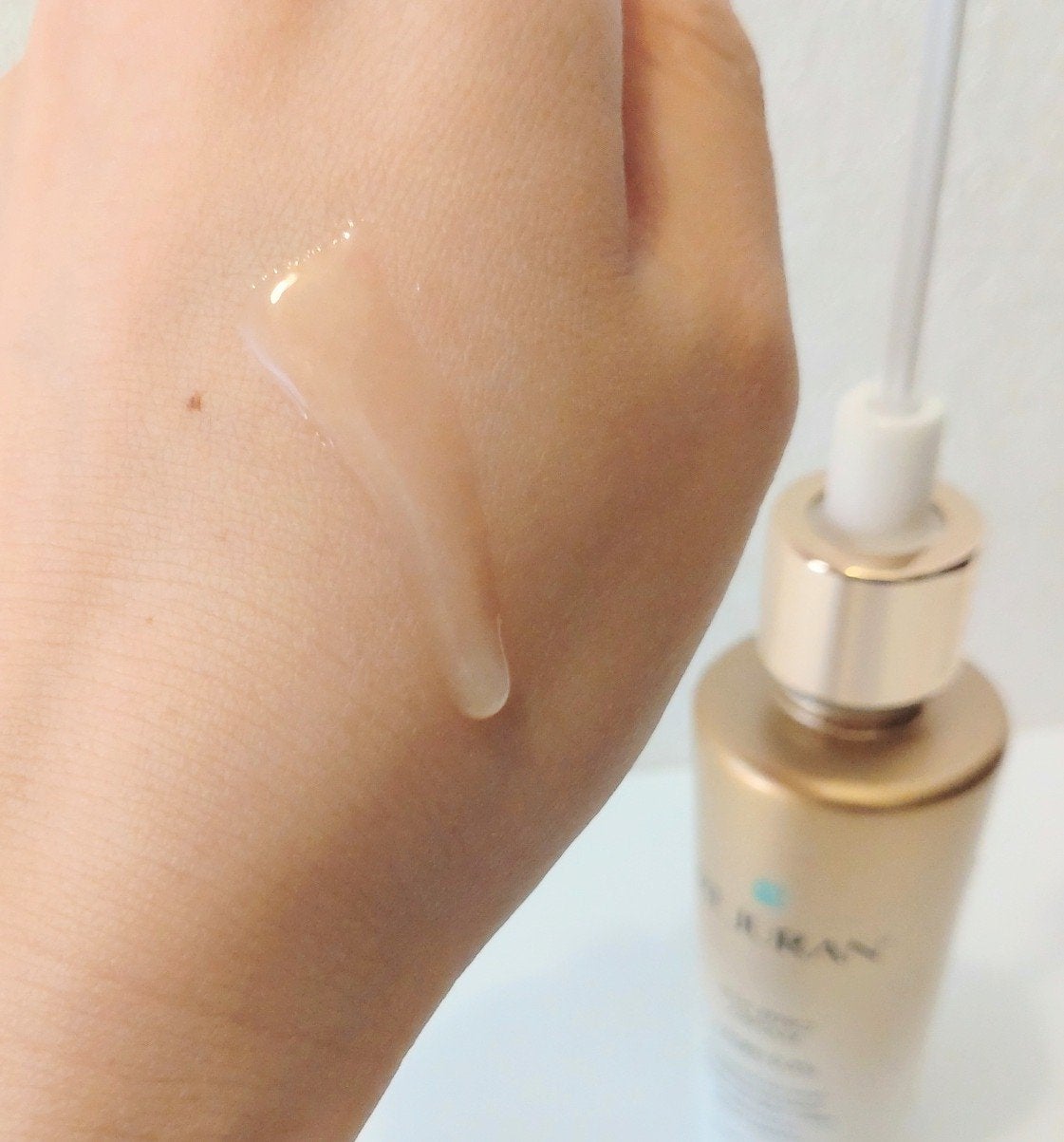 ãã¥ã¢ã« ãšãã§ã¯ã ã¢ã³ãã«/REJURAN COSMETICS/çŸå®¹æ¶²ã䜿ã£ãã¯ãã³ãïŒ6æç®ïŒ