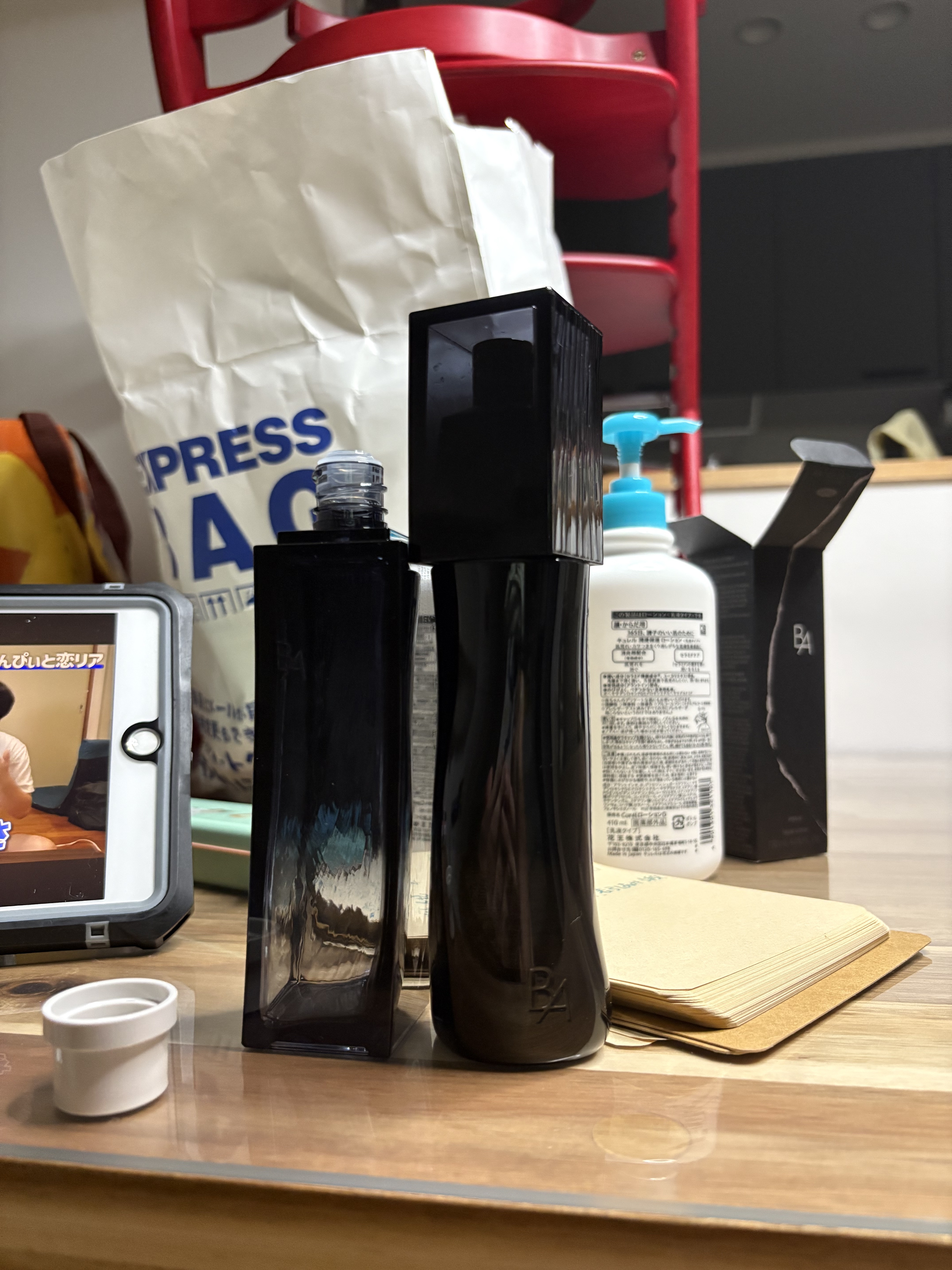 B.A B.A ローションのクチコミ「ちょっとケチってレフィルだけ買ってみたら、旧型の容器のノズルでもしっかりハマって大勝利✋
ちゃ.....」（1枚目）