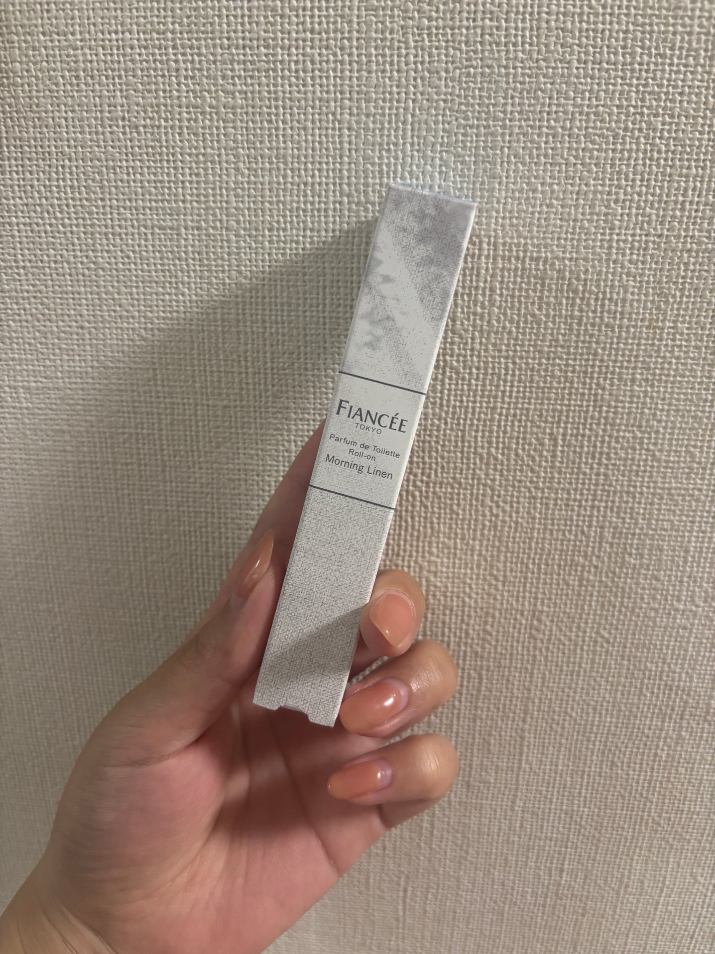 パルファンドトワレ ロールオン ホワイトフローラル/フィアンセ/香水(レディース)を使ったクチコミ(1枚目)