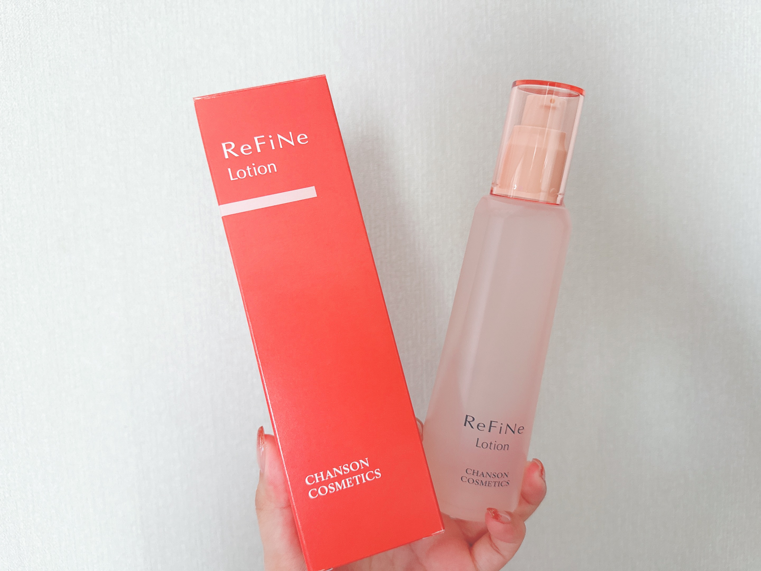 🌸シャンソン化粧品
リファーニ ローション
3300円

いつも使っている化粧水が高いと思ったのでシャンソン化粧品の中で安いラインの化粧水を買ってみました！

手に出した時はとろみがありますが顔に塗るとサラサラで浸透力がいい気がします！
