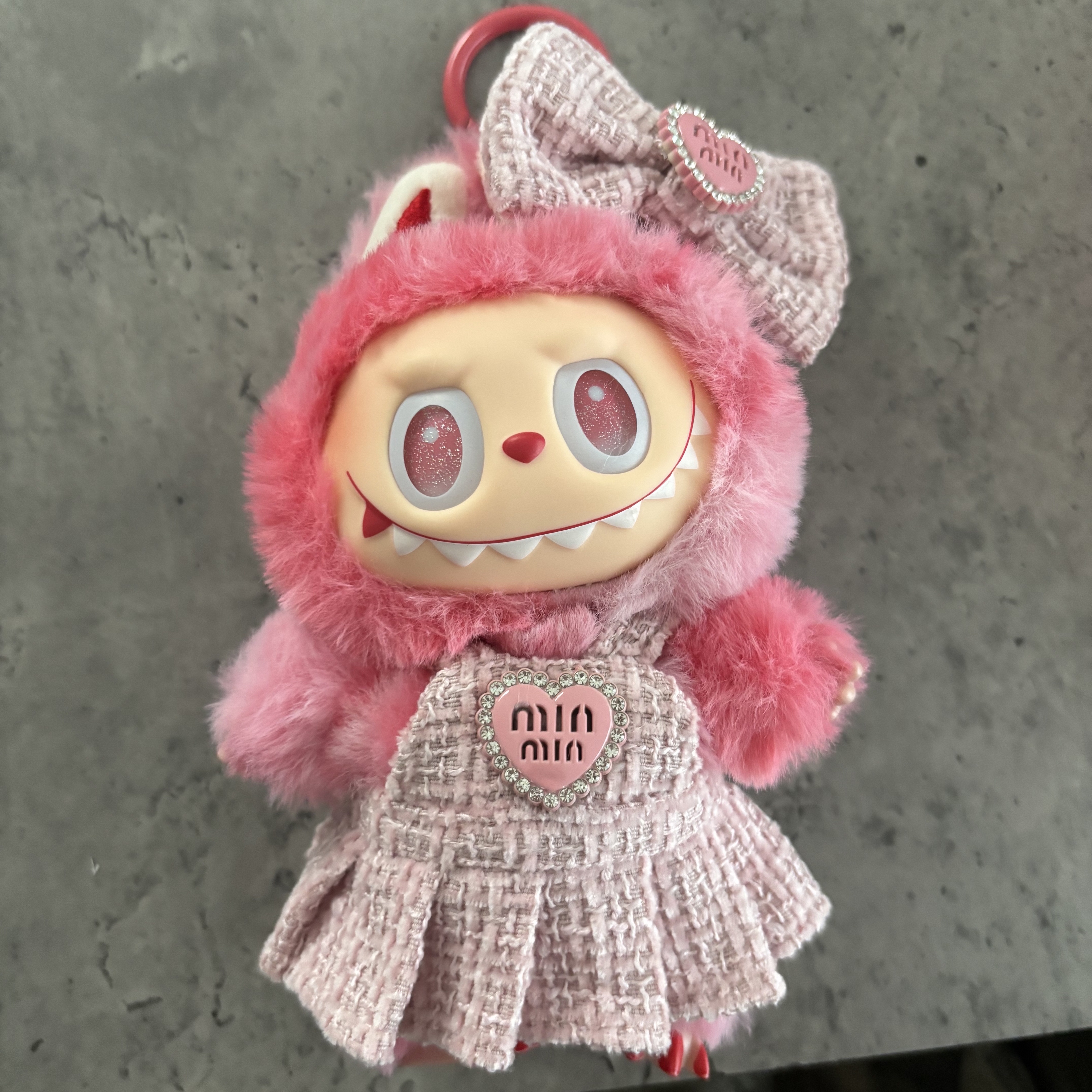 THE MONSTERS Big into Energy シリーズ ぬいぐるみペンダント/POP MART/その他を使ったクチコミ（1枚目）