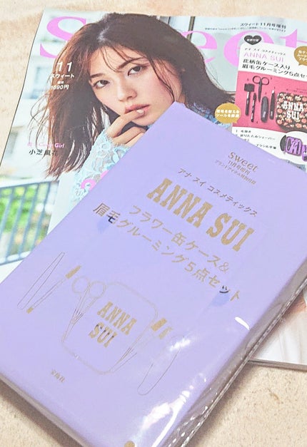 クロエぞ on LIPS 「sweet、11月号。なんと、ANNASUIの眉毛グルーミング..」(1枚目)