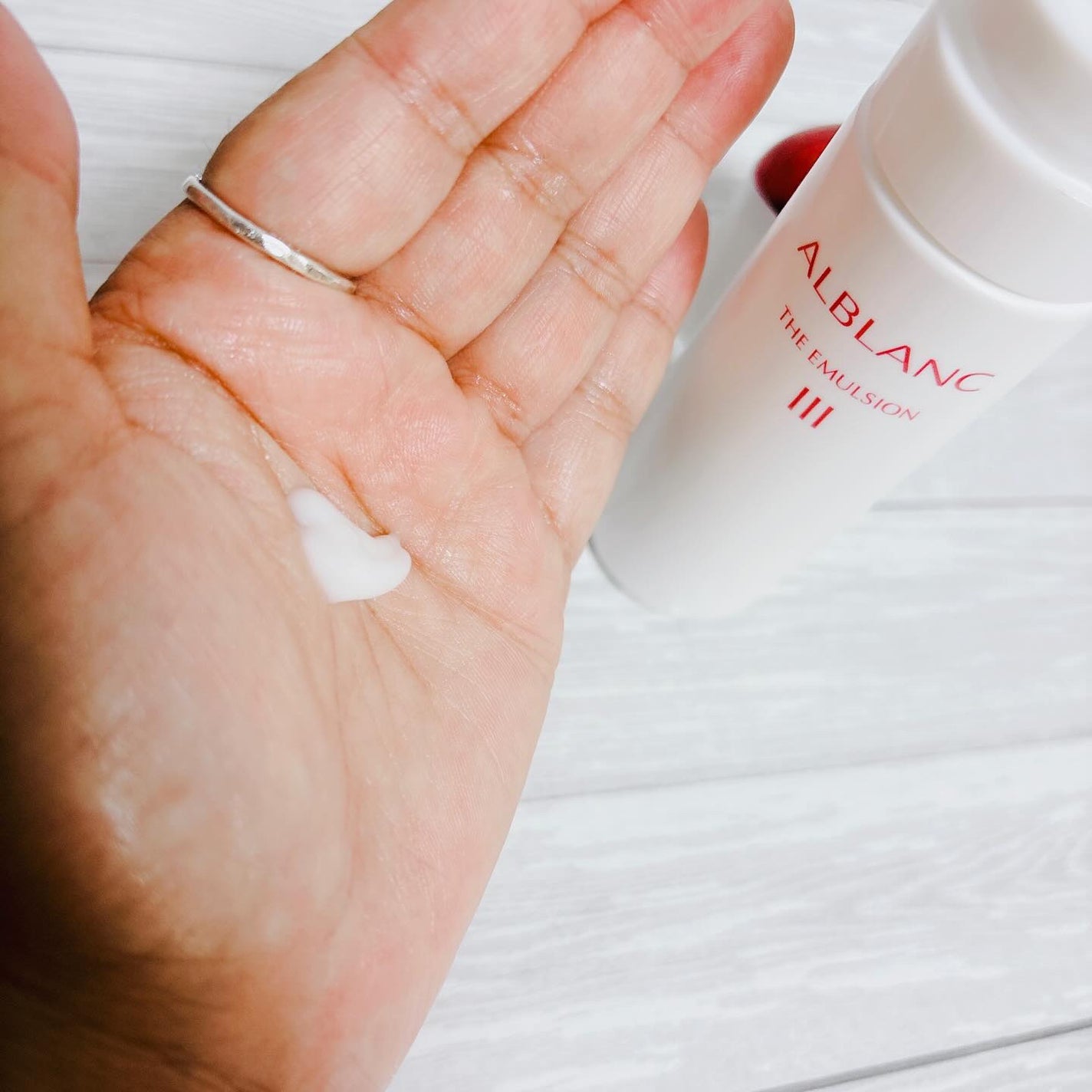 ぷえら on LIPS 「【商品紹介】大人の肌のための「潤いエフェクト処方*³」🌱ザロー..」(6枚目)