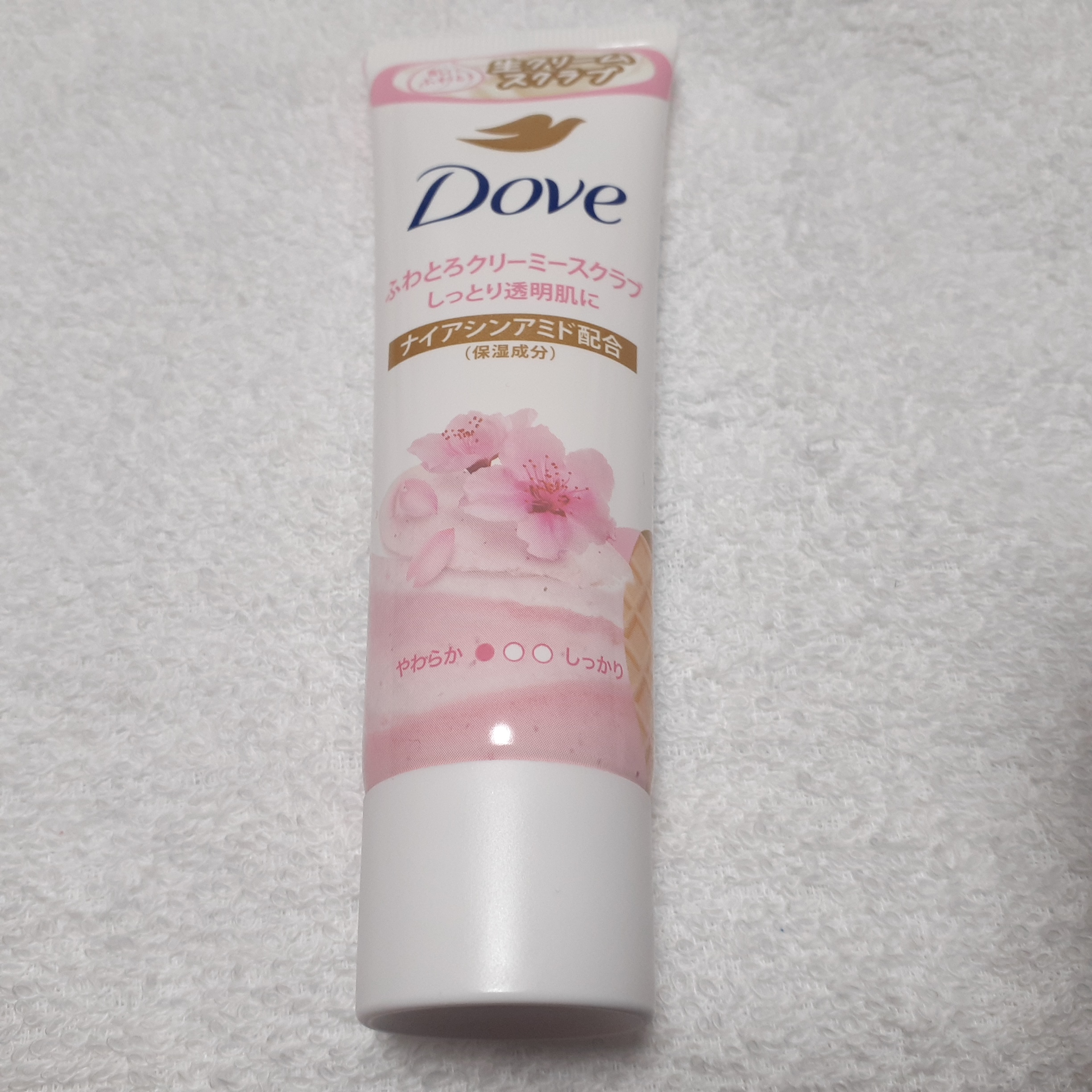 ダヴ ふわとろクリーミースクラブ サクラ＆ムスク チューブ 50g/ダヴ/ボディスクラブを使ったクチコミ（1枚目）
