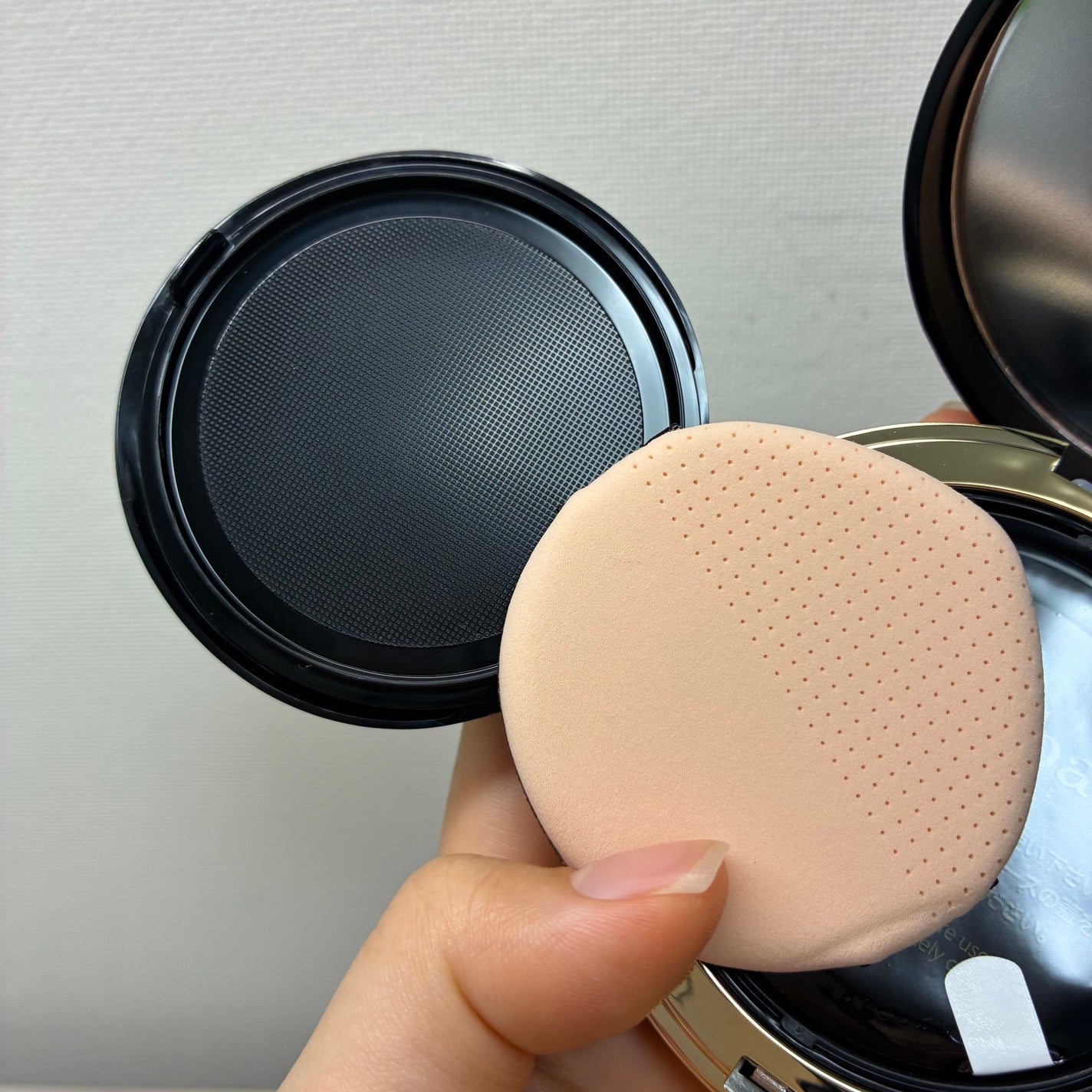 グロウフィットセラムカバークッション/ダルバ/クッションファンデーションを使ったクチコミ(3枚目)