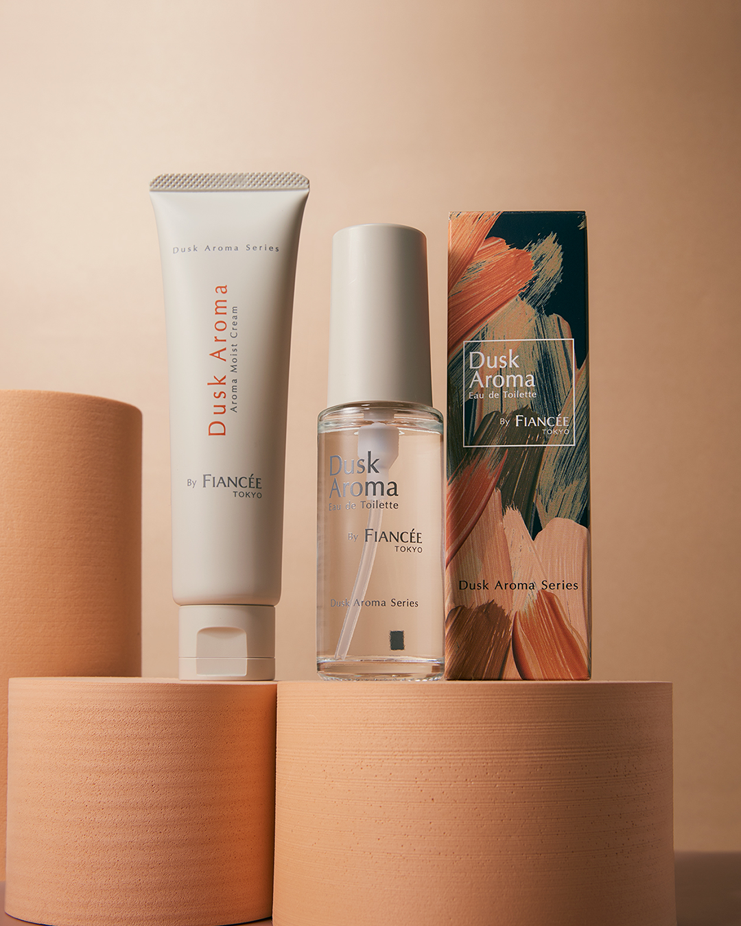 アロマモイストクリーム ダスクアロマ/フィアンセ/ハンドクリームを使ったクチコミ（1枚目）