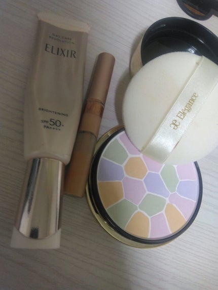 エレガンス ラ プードル オートニュアンス リクスィーズ/Elégance/プレストパウダーを使ったクチコミ(1枚目)