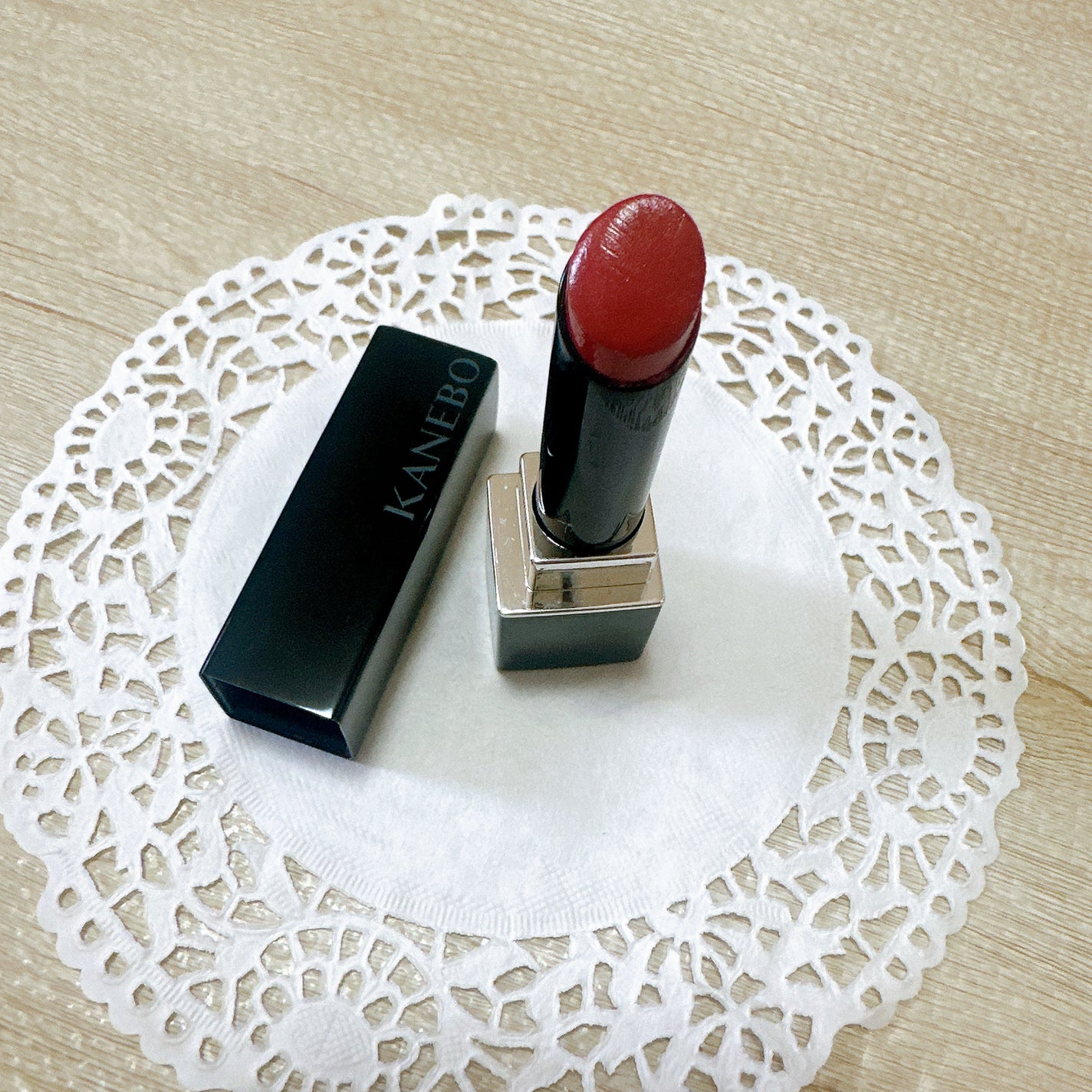 ルージュスターヴァイブラント/KANEBO/口紅を使ったクチコミ(3枚目)