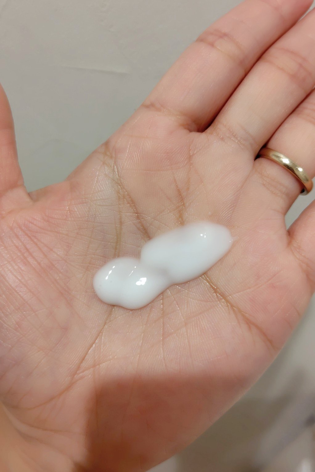 モイストヴェール ヘアミルク＜無香料＞/MILK./ヘアミルクを使ったクチコミ（2枚目）