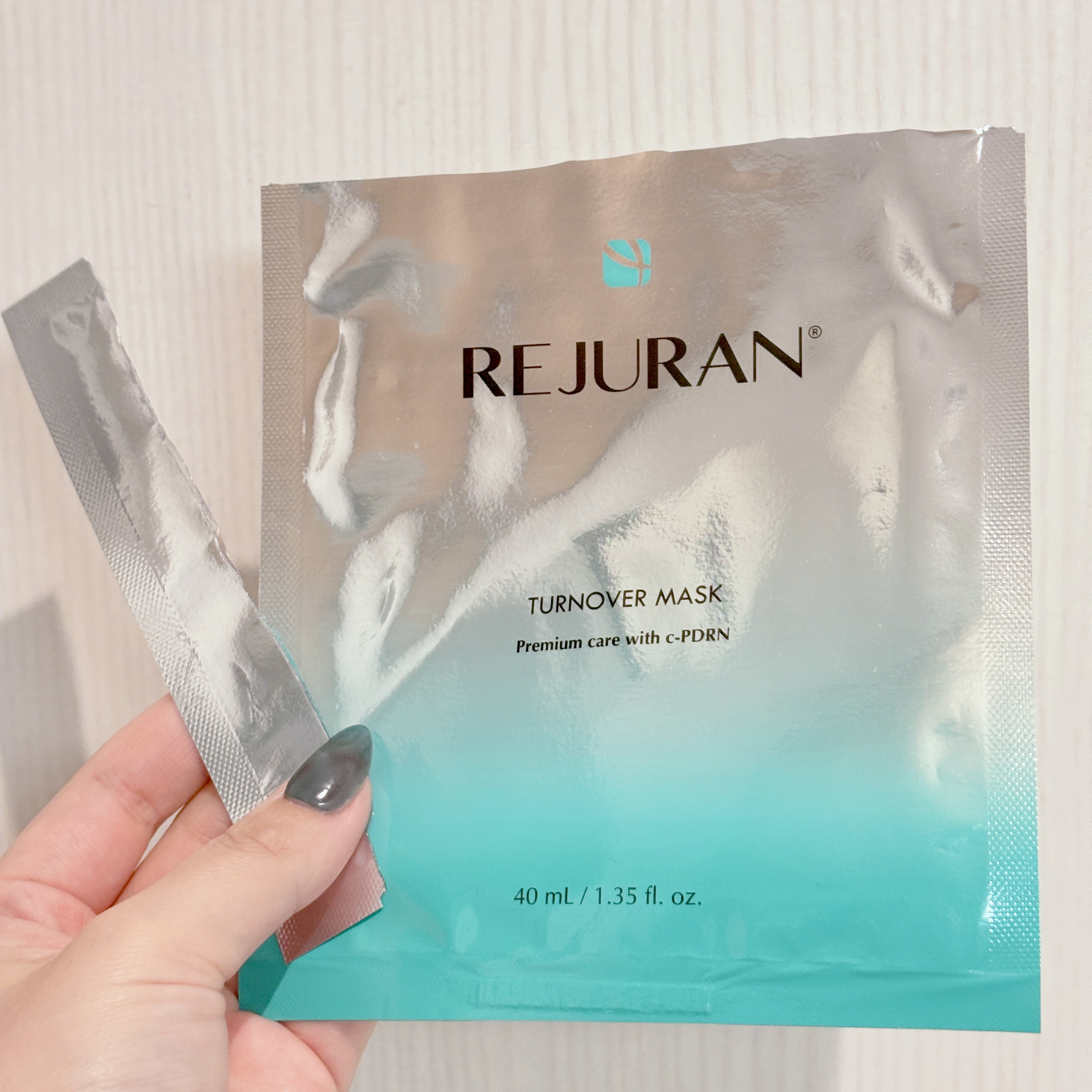 REJURAN ターンオーバーマスク(5枚入り) 40mlx1枚/REJURAN COSMETICS/シートマスク・パックを使ったクチコミ（1枚目）