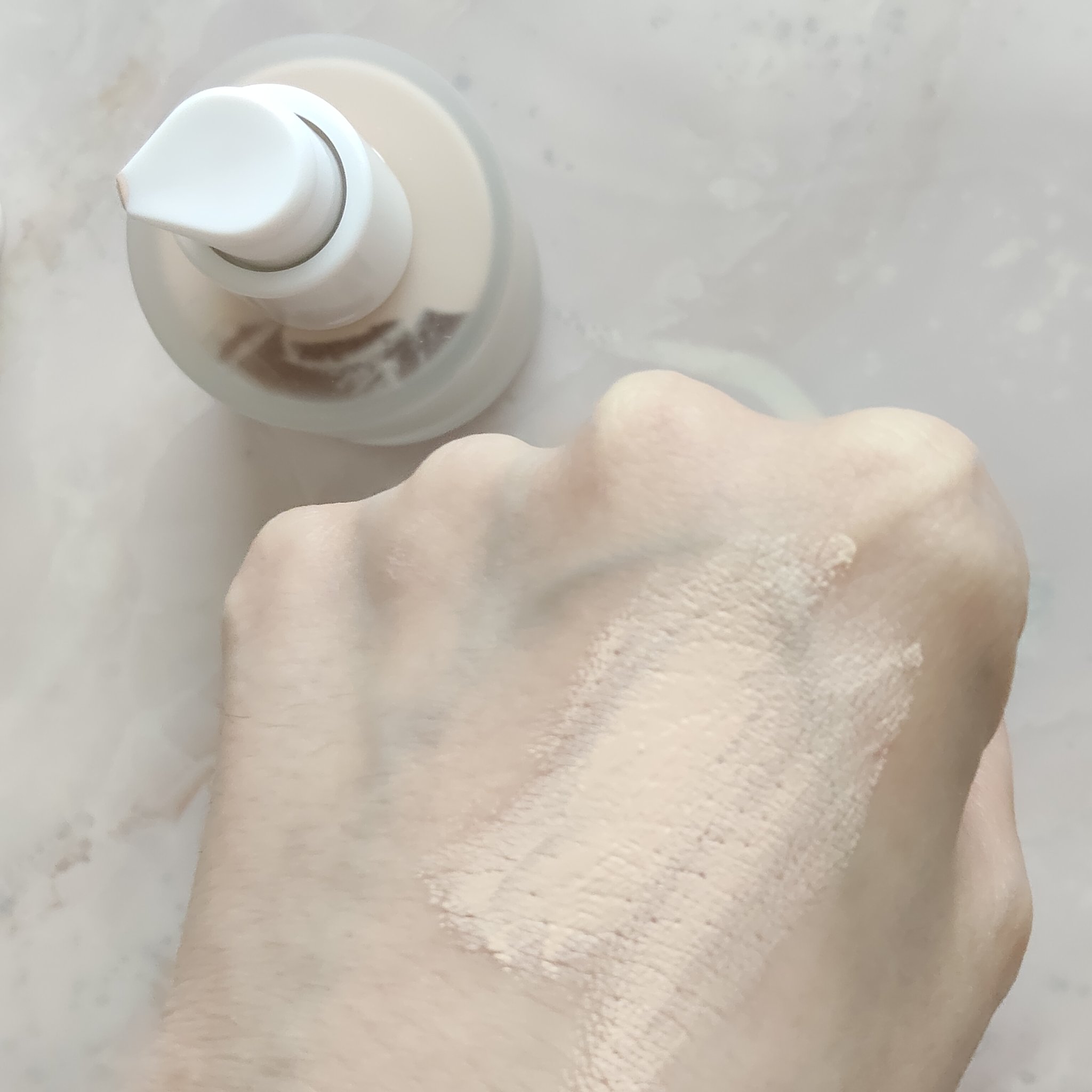 オールデイモイストリキッドファンデーション/vim BEAUTY/リキッドファンデーションを使ったクチコミ（3枚目）