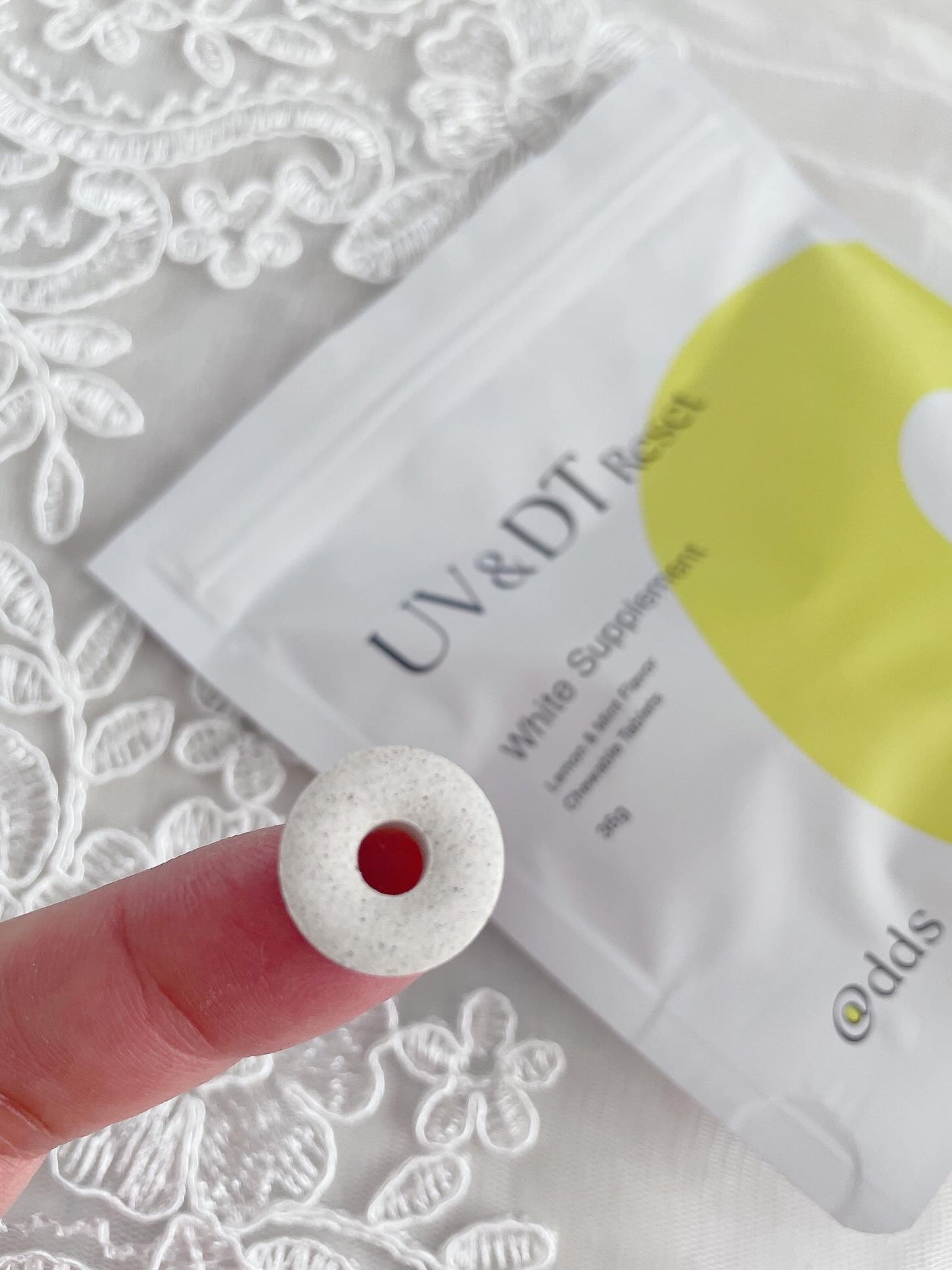 パイン on LIPS 「UV&DTリセットホワイトサプリメント試しています♪こちらは、..」(3枚目)