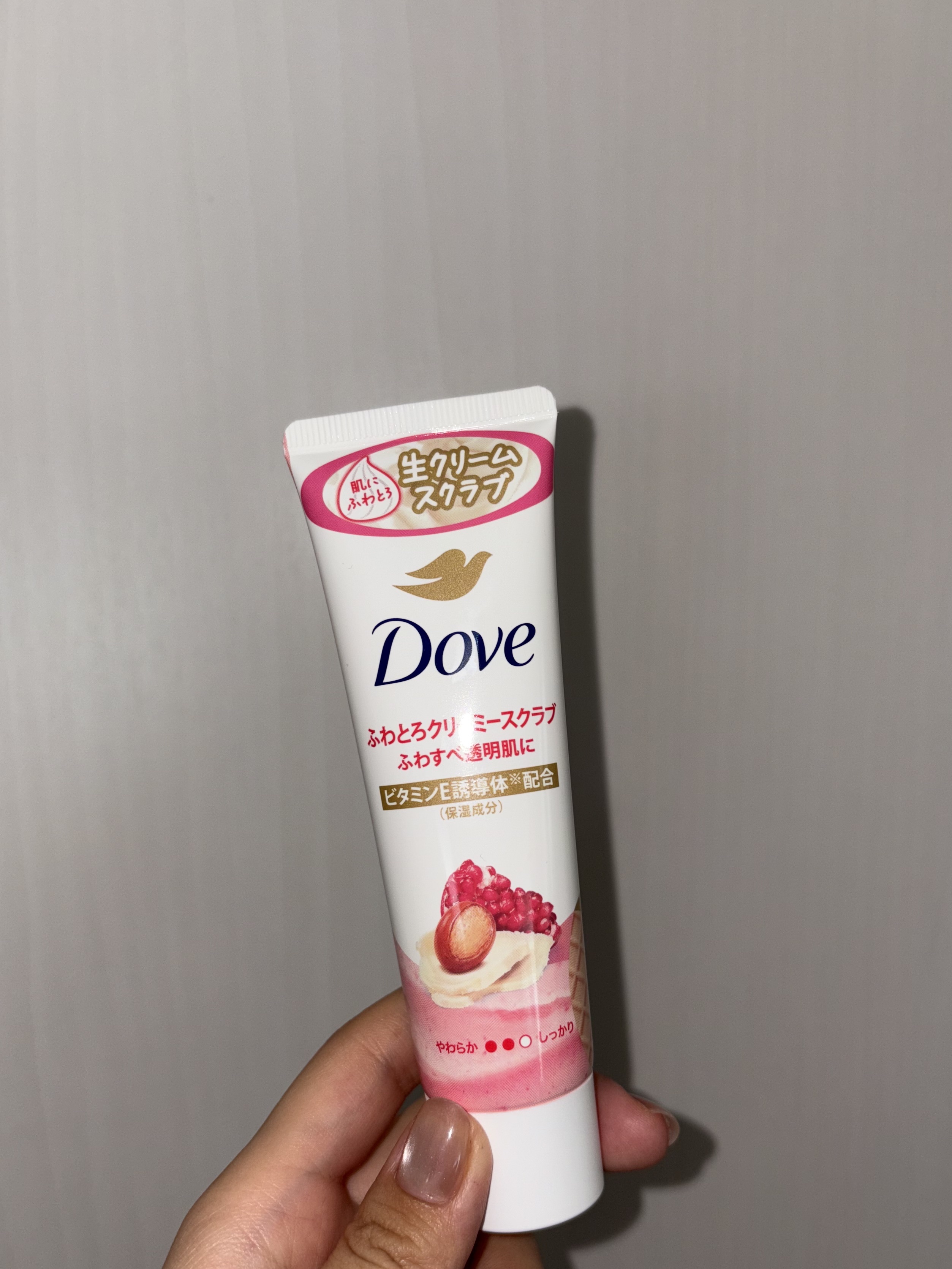ダヴ ふわとろクリーミースクラブ ザクロ＆シアバター/ダヴ/ボディスクラブを使ったクチコミ（3枚目）
