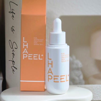 LHAPEEL+ ピールプラスセラムのクチコミ「とろみがあり肌に密着する
浸透している感じがします!
ピーリングですが、特に肌に刺激を感じ.....」(3枚目)