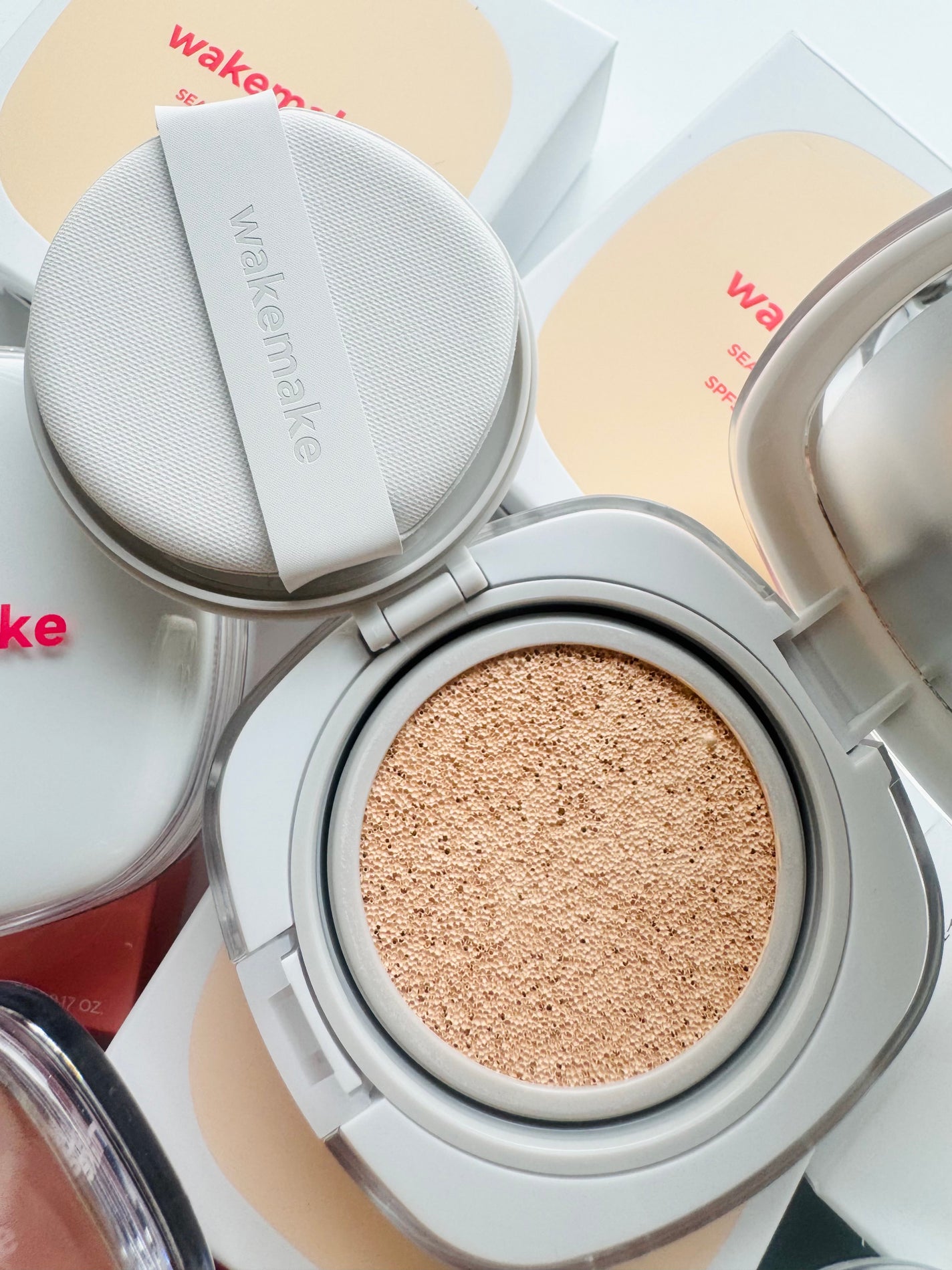 シームレスウェアクッション/wakemake/クッションファンデーションを使ったクチコミ(1枚目)