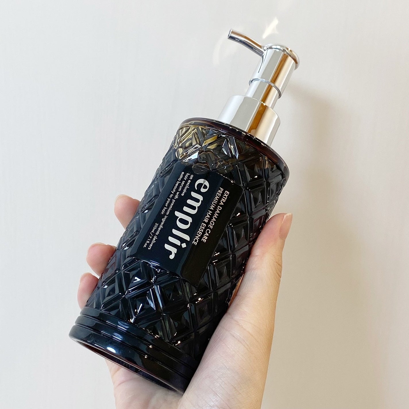 ちゃの on LIPS 「アンプリール プレミアム ヘアエッセンスシャンプーとトリートメ..」(2枚目)