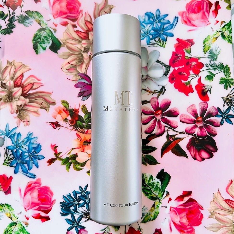 akiii on LIPS 「.⌖˚٭﴾ MTコントアローション﴿⌖˚٭乾燥や外的刺激..」(1枚目)