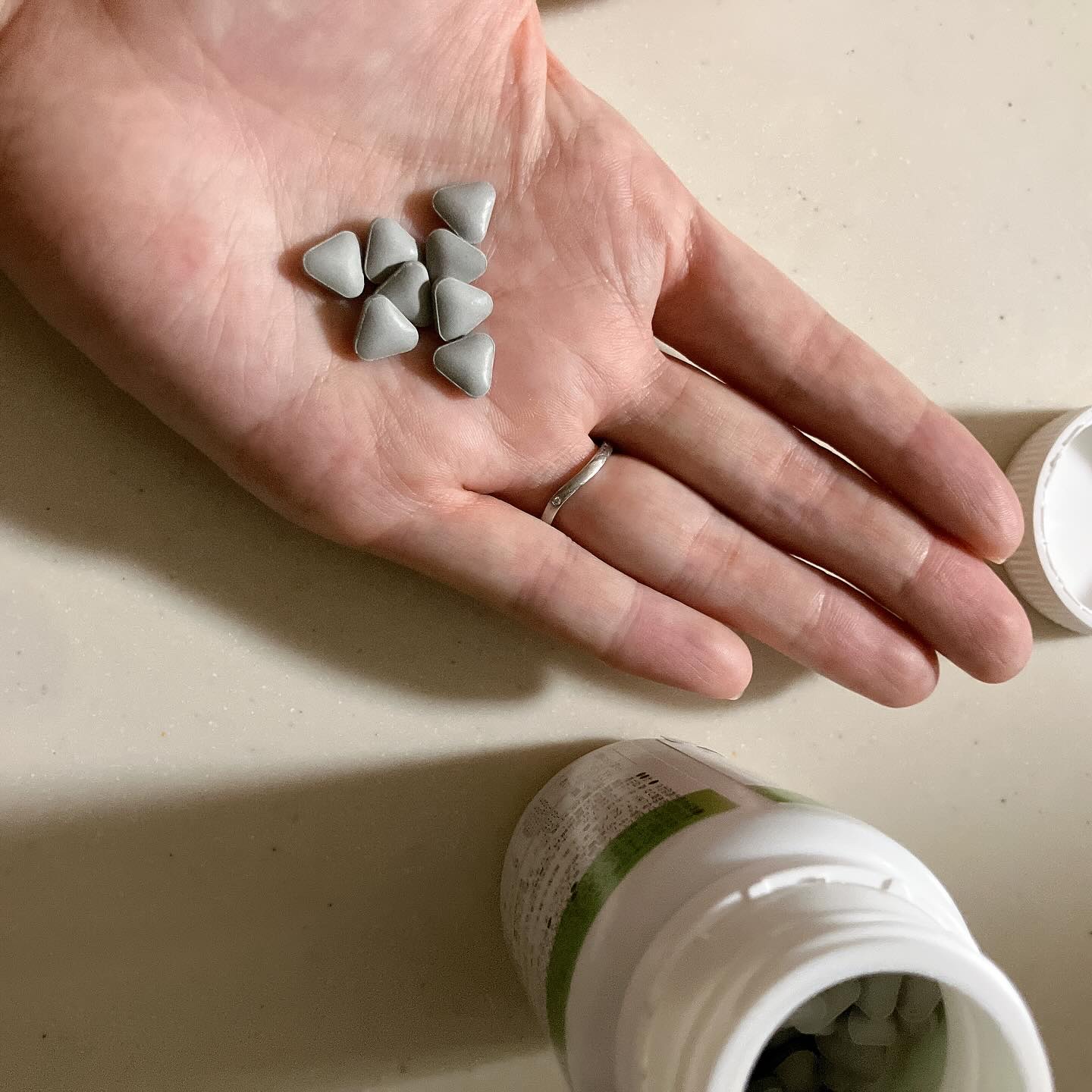 マジックライト/美健産業/健康サプリメントを使ったクチコミ（2枚目）