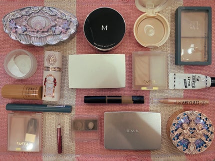 胡蝶雲肩グロッシーリップスティック/FlowerKnows/口紅を使ったクチコミ(1枚目)