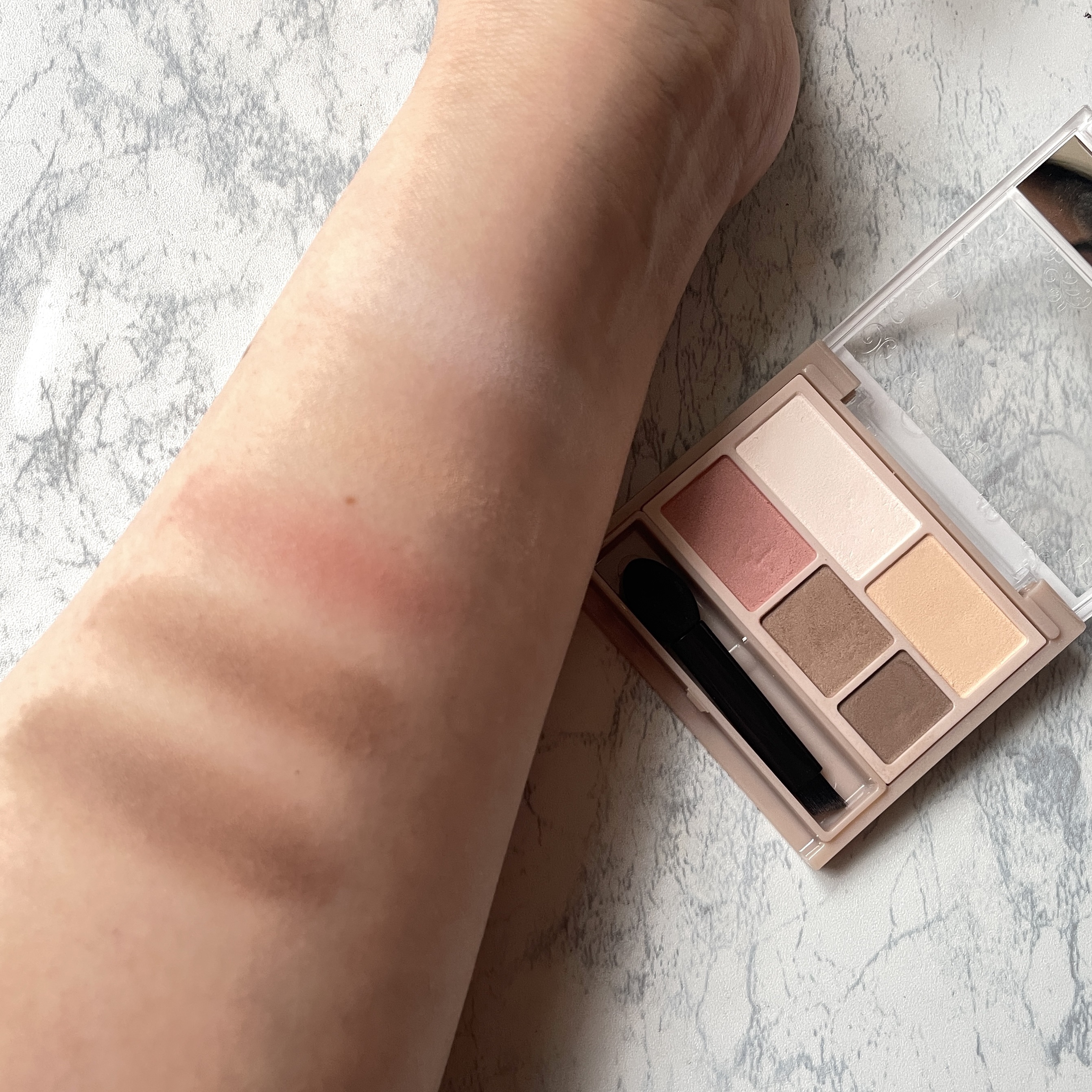 パーフェクトマルチアイズ/キャンメイク/アイシャドウパレットを使ったクチコミ（3枚目）