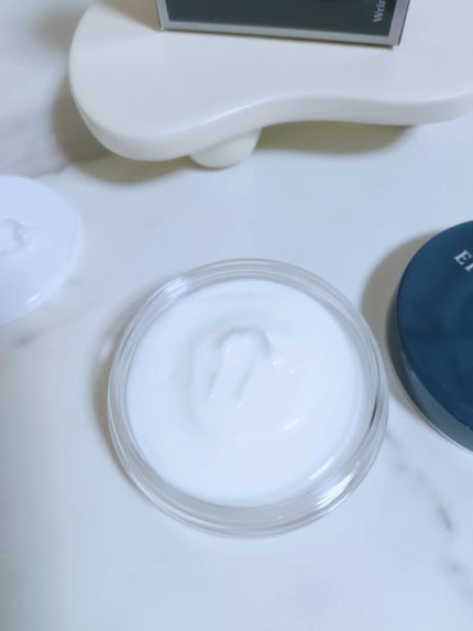 みぃ on LIPS 「eporasheリンクルNAクリーム/30g【医薬部外品】@e..」(4枚目)