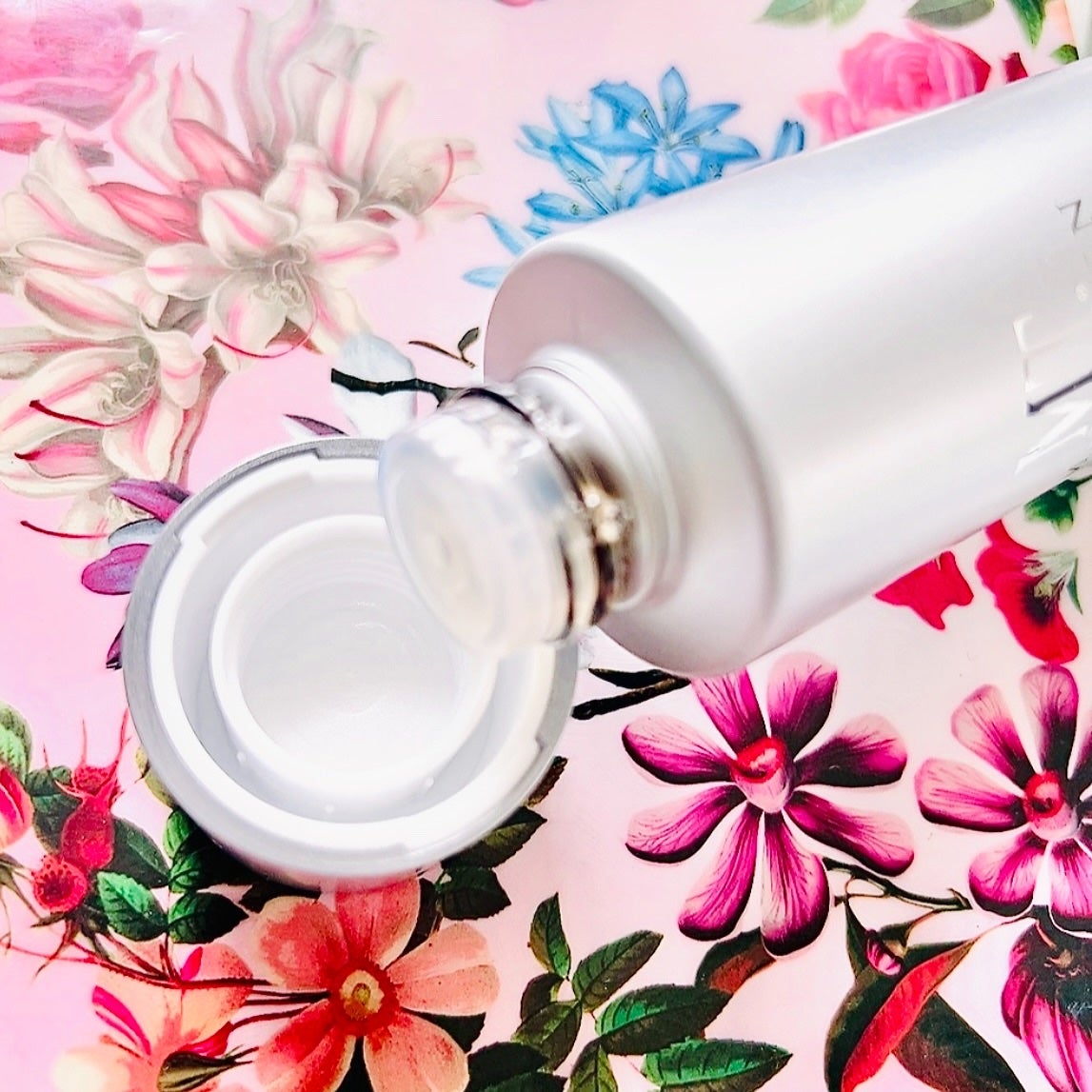 akiii on LIPS 「.⌖˚٭﴾ MTコントアローション﴿⌖˚٭乾燥や外的刺激..」(4枚目)