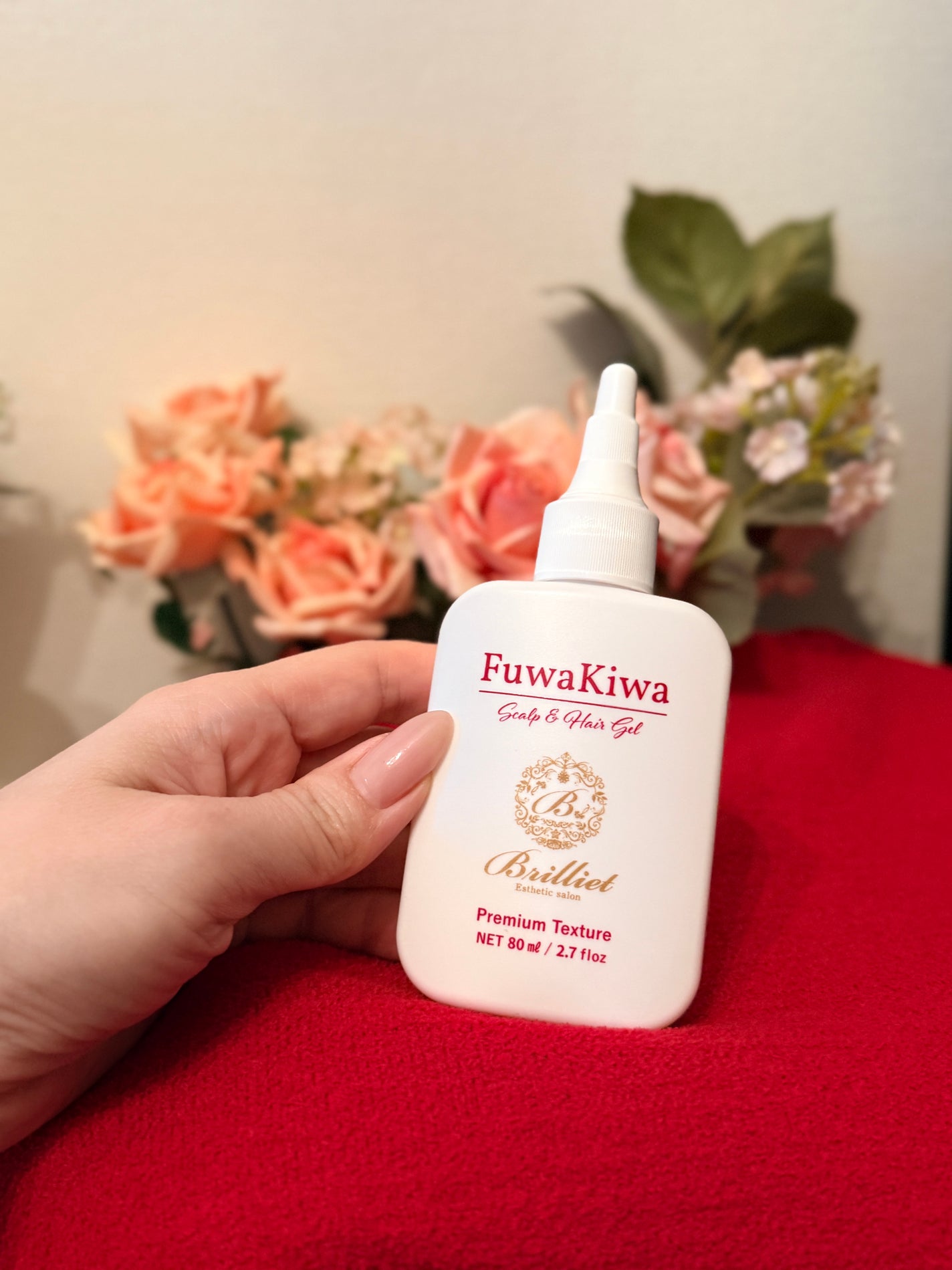 Shiho Arai on LIPS 「fuwakiwa育毛ジェル昨日ヘアトリートメントした際にもやっ..」(1枚目)