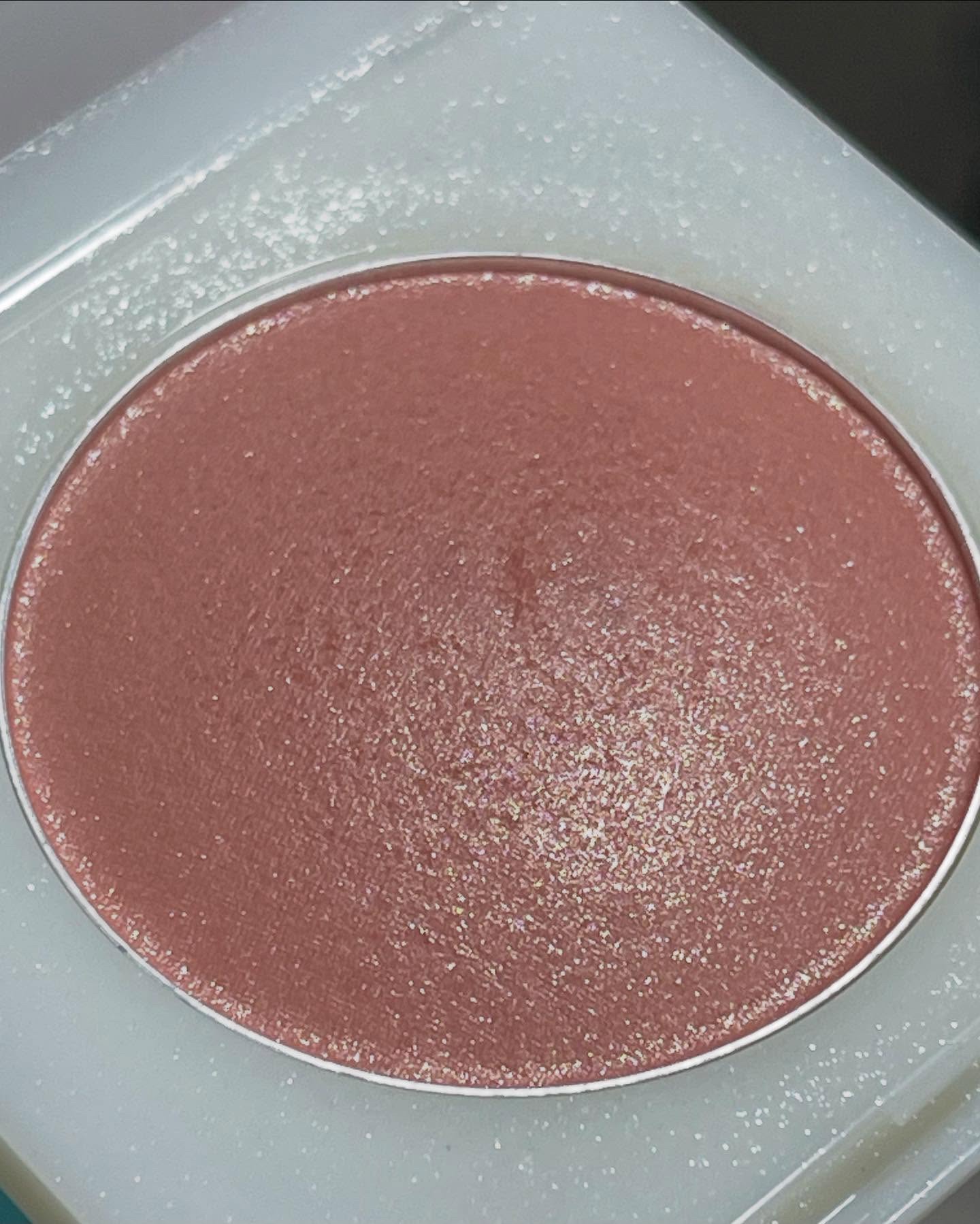 セルヴォーク ルミナスドーム ブラッシュ/Celvoke/パウダーチークを使ったクチコミ（2枚目）