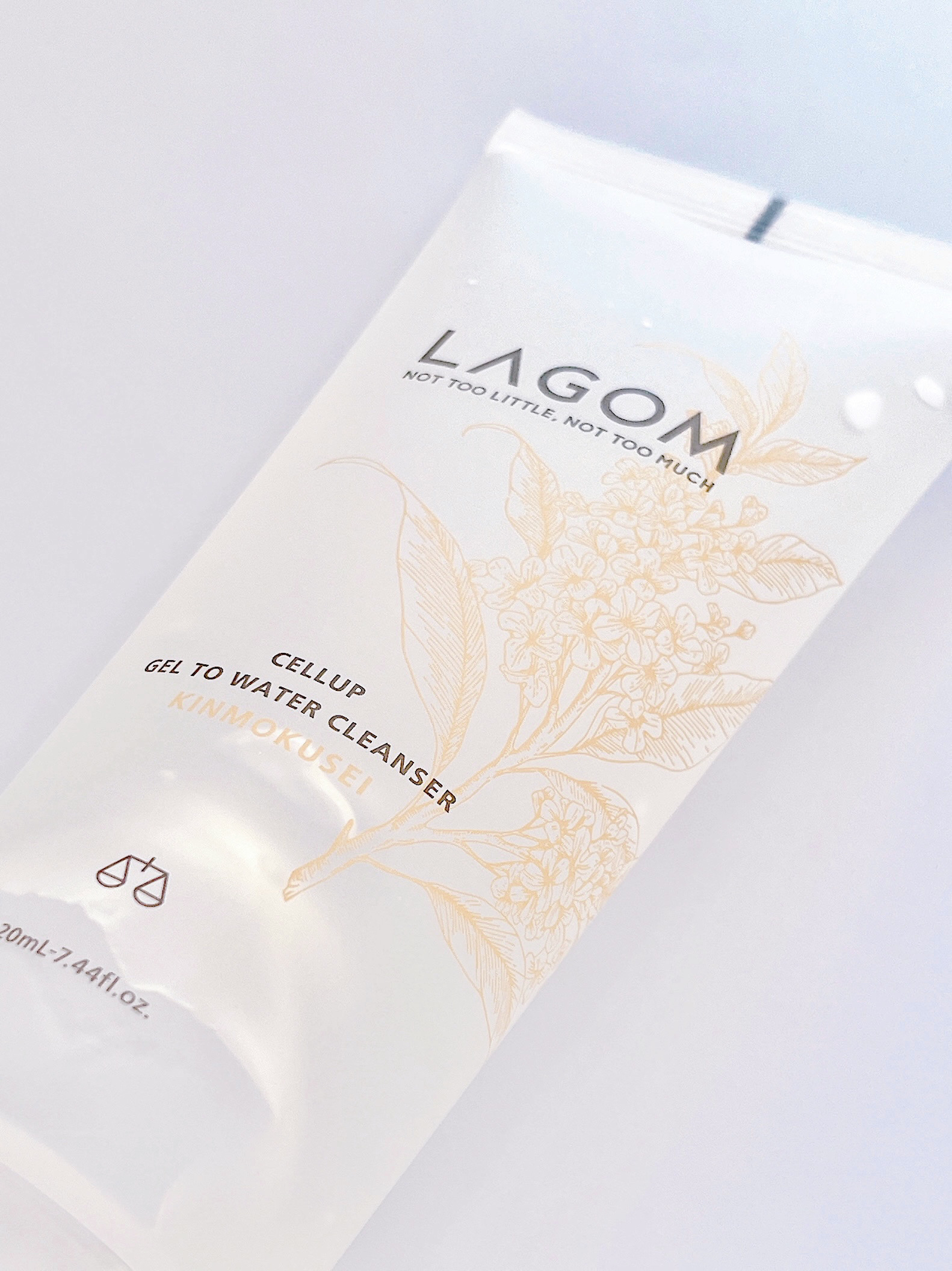 LAGOM  ジェルトゥウォーター クレンザー（KI）（朝洗顔料）のクチコミ「これからの季節にぴったりな朝洗顔🫧

LAGOM
ジェルトゥウォーター クレンザー KI.....」（2枚目）