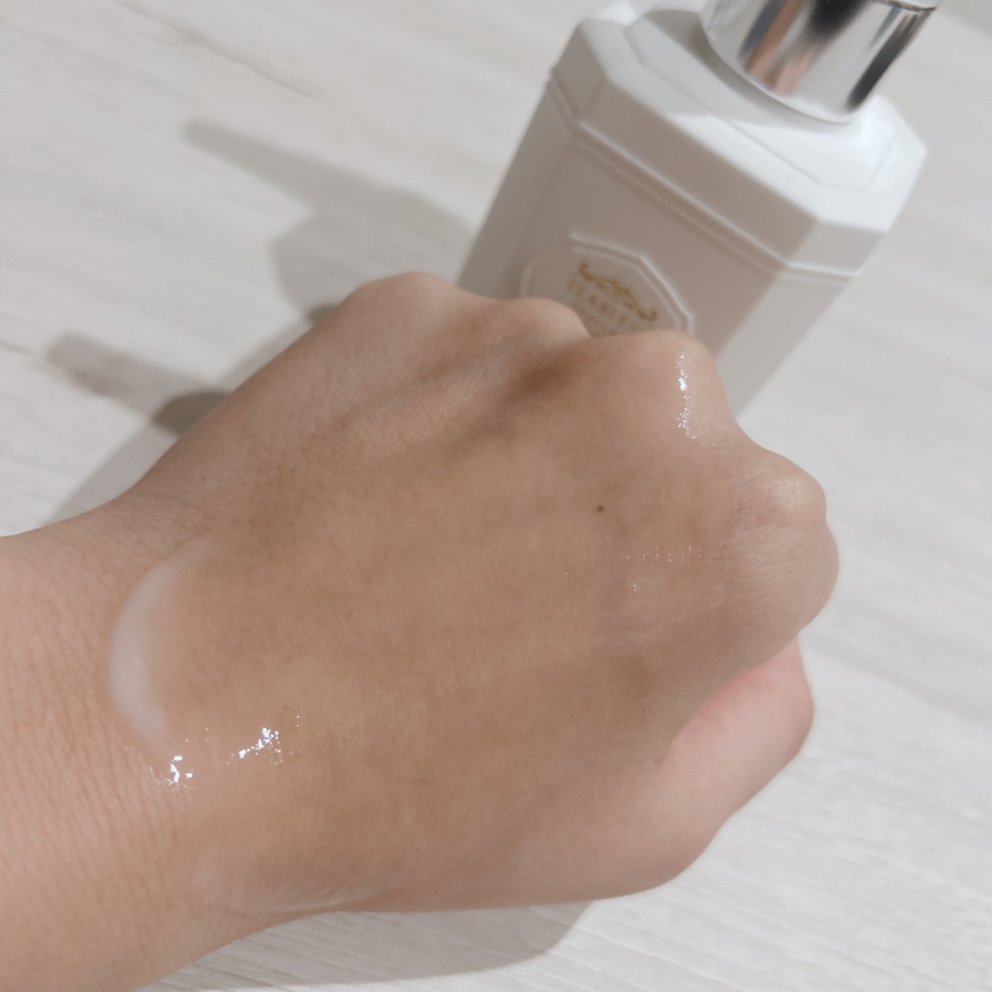 パフュームボディローション リリィムスクホワイトティー/TEABLESS/ボディローションを使ったクチコミ(3枚目)