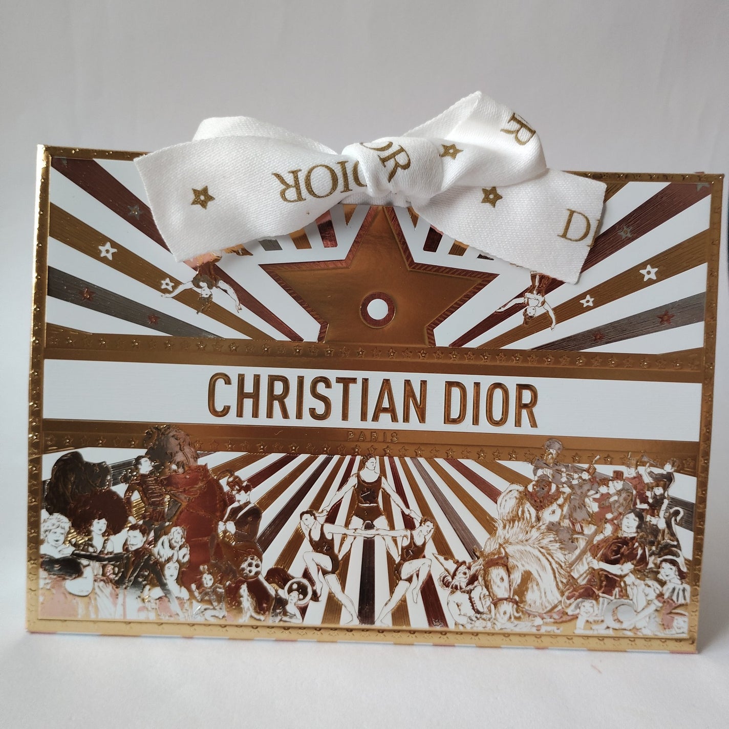 ルージュ ディオール シークイン リキッド デュオ(ホリデーコレクション 2025 限定品)/Dior/口紅・グロス・リップライナー・リップケアを使ったクチコミ(4枚目)