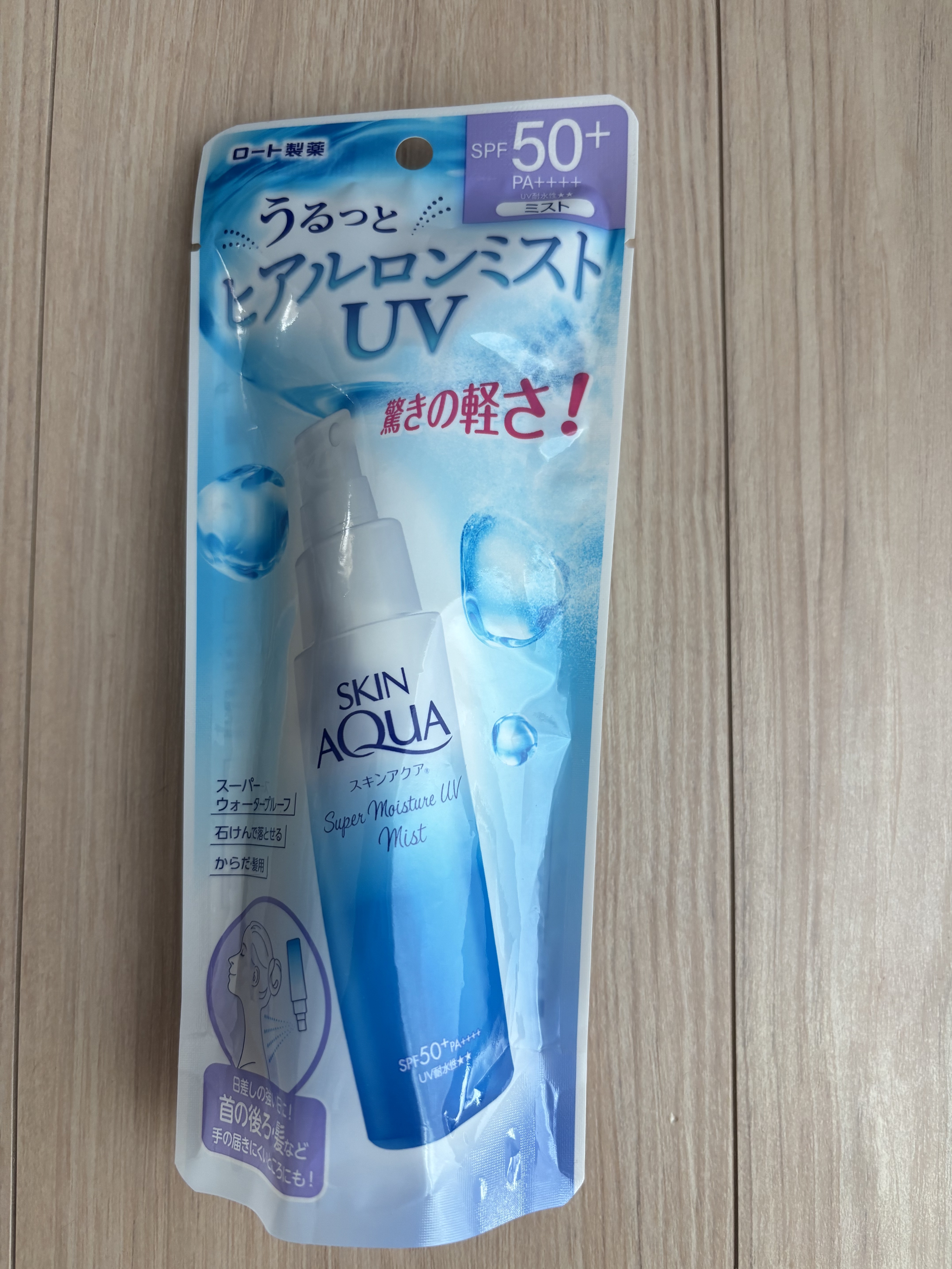 
スキンアクア

スキンアクア スーパーモイスチャーUVミスト


首用として使っています！

白くならないしベタつかないので
使いやすい！

結構量が出るので、手に出してから
塗るようにしています！

エタノールが入っているので
敏感な方