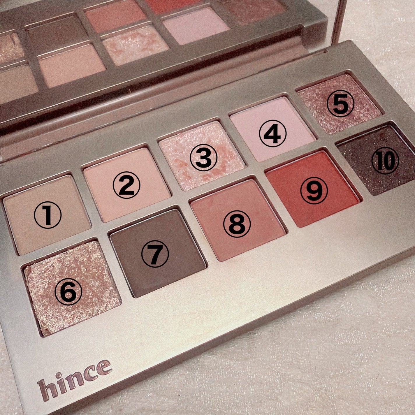 ニューデップスアイシャドウパレット/hince/アイシャドウパレットを使ったクチコミ(2枚目)