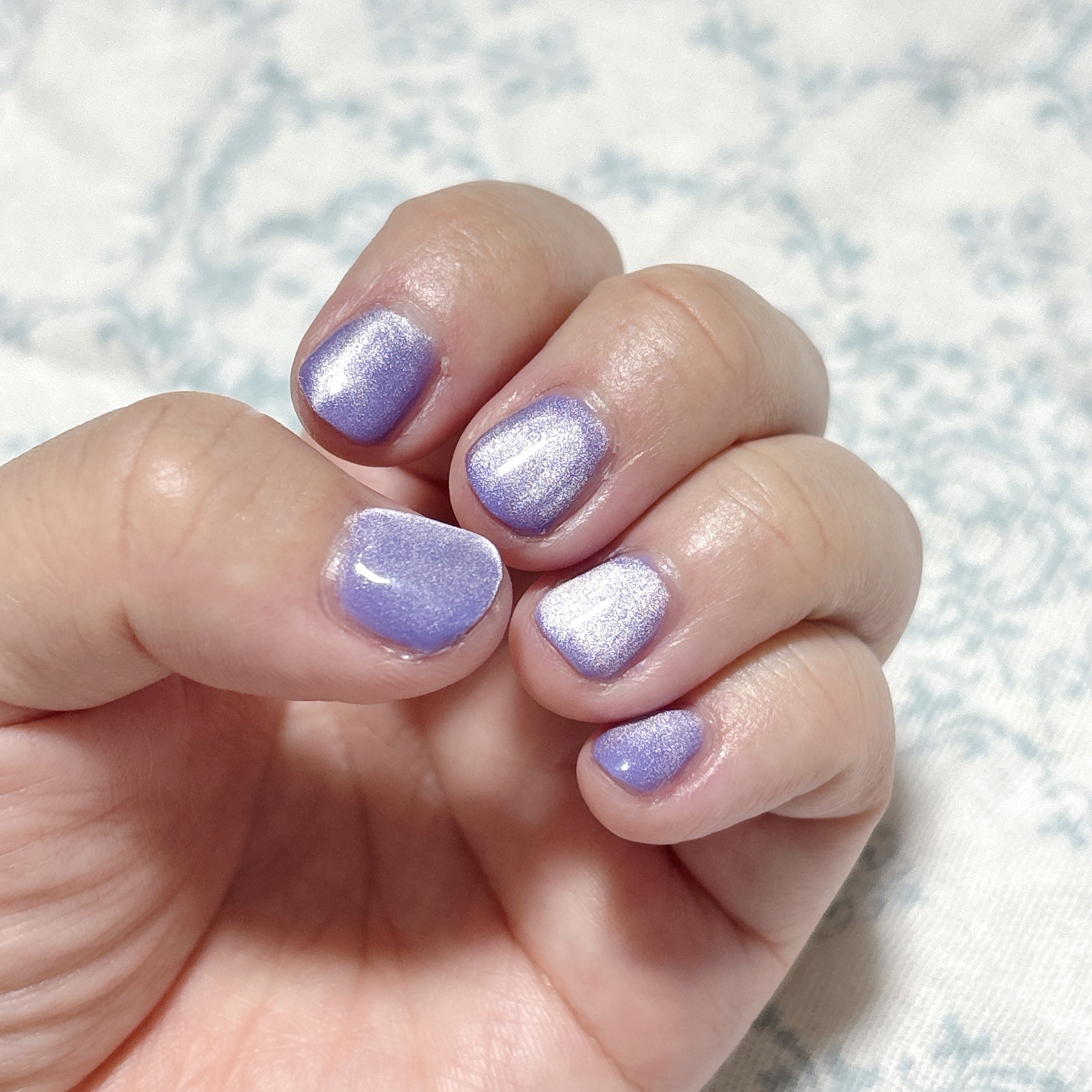 ネイル記録💅

同担のお友達とオフ会をするのでメンバーカラーの紫に💜
(推しは今年事務所を退所してしまって何をしてるか不明…)

ラメなしのカラーを単体で塗ると寂しいのですが、ネイルシールとかグリッターを重ねちゃうと仕事NGなので、その