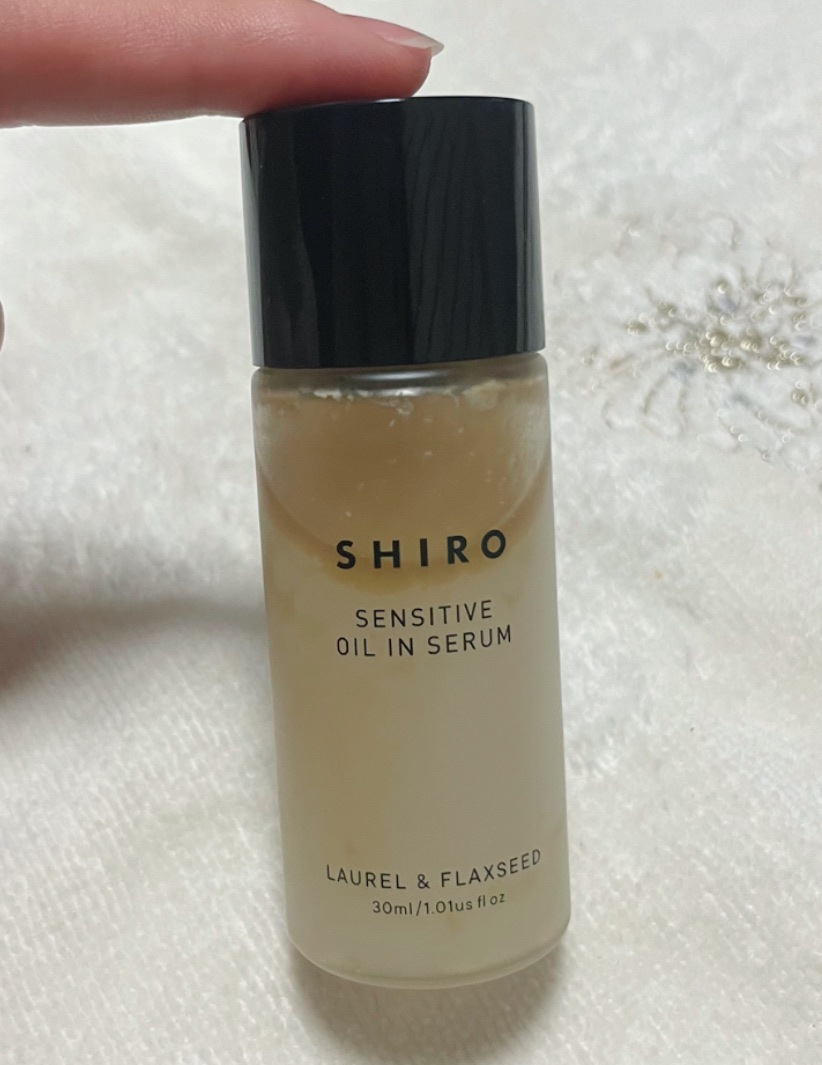 shiro アドベントカレンダー2024 より
ローレル亜麻　オイルインセラム

*･゜ﾟ･*:.｡..｡.:*･'･*:.｡. .｡.:*･゜ﾟ･*
ローレル石けんとともに誕生。
ローレルオイルの芳醇な香りで深呼吸してみて。つけた瞬間、フ