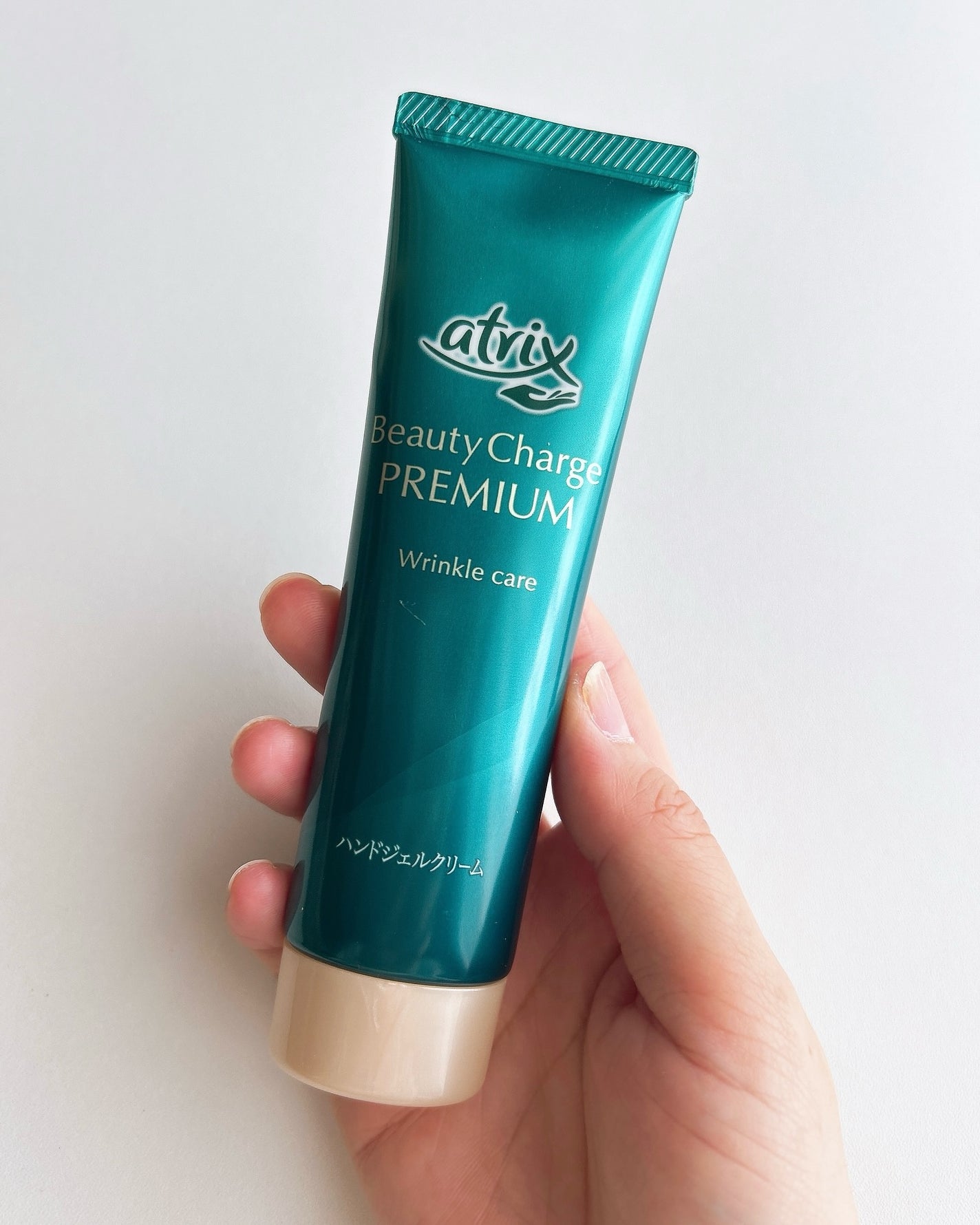 アトリックス ビューティーチャージプレミアム シワ改善 ハンドジェルクリーム 無香料/アトリックス/ハンドクリームを使ったクチコミ(2枚目)