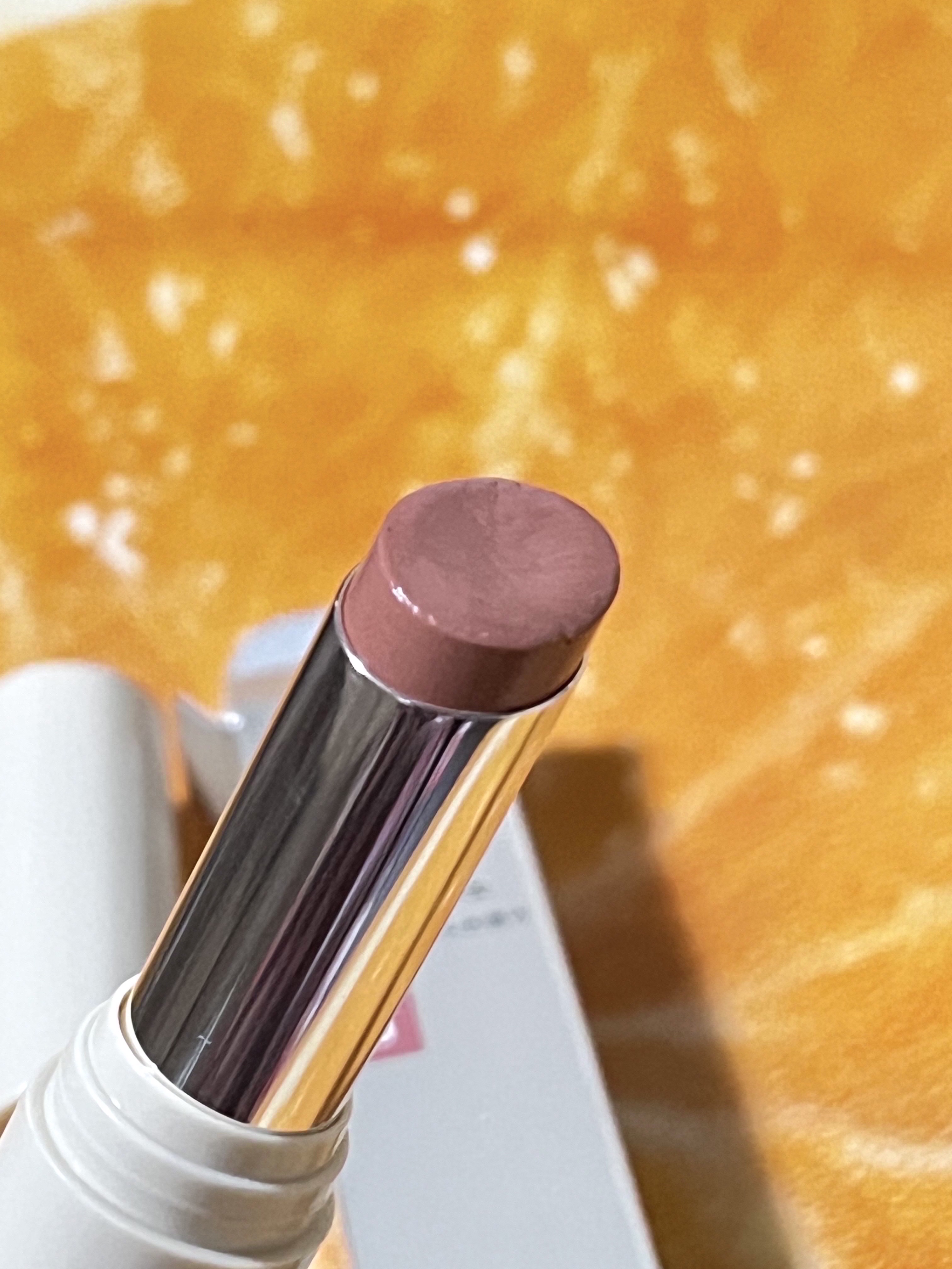 エッセンス プランプバーム BE380 ウーロンベージュ/Visée/リッププランパーを使ったクチコミ（2枚目）