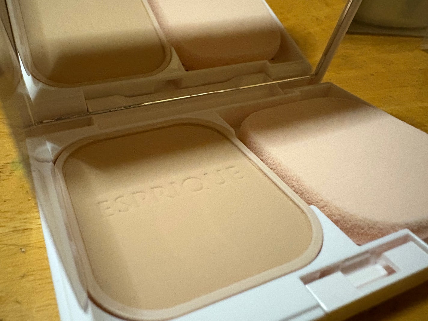 メルティセラム グロウパウダー/ESPRIQUE/パウダーファンデーションを使ったクチコミ(2枚目)