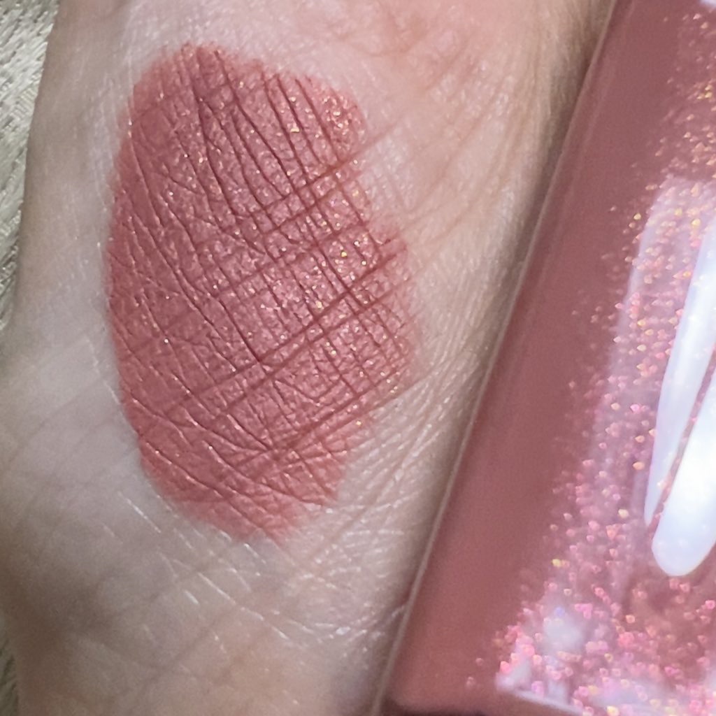 ルージュ ディオール シークイン リキッド デュオ（ホリデーコレクション 2025 限定品）/Dior/口紅・グロス・リップライナー・リップケアを使ったクチコミ（2枚目）