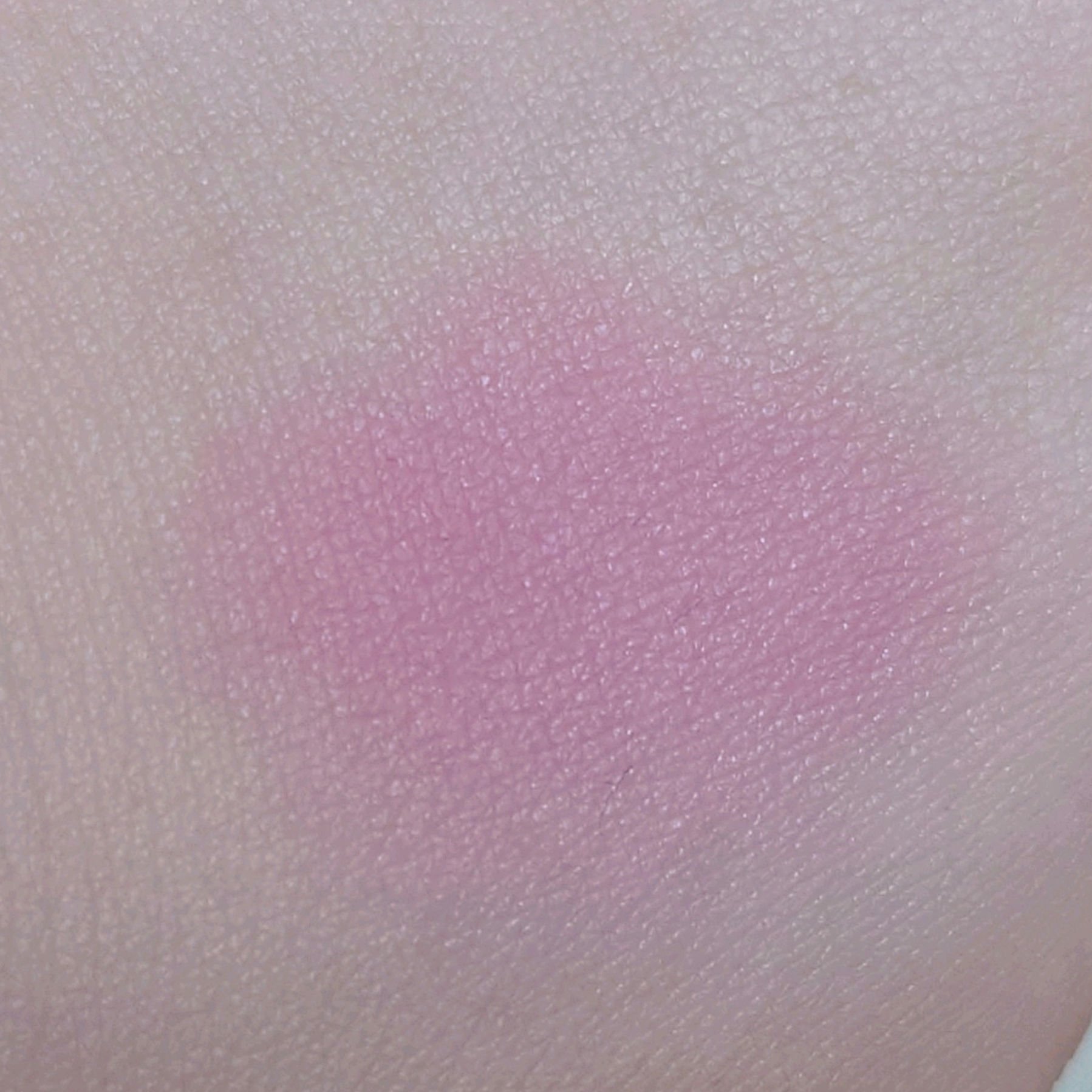 アディクション ザ リキッドブラッシュ フォギー 002 So Cushy/ADDICTION/リキッドチークを使ったクチコミ（3枚目）