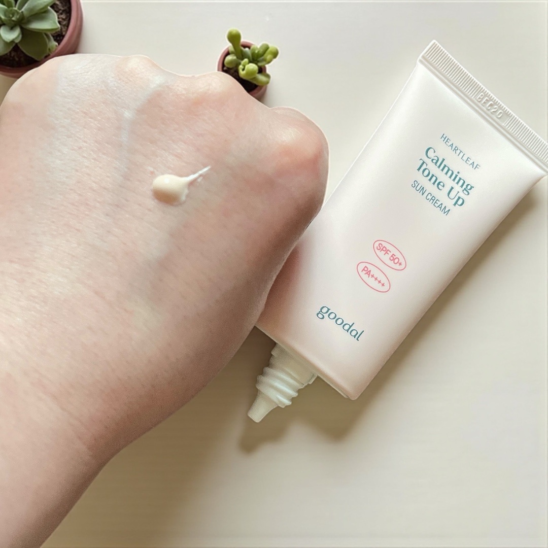 グーダル ドクダミカーミングトーンアップサンクリーム/goodal/日焼け止めクリームを使ったクチコミ（3枚目）