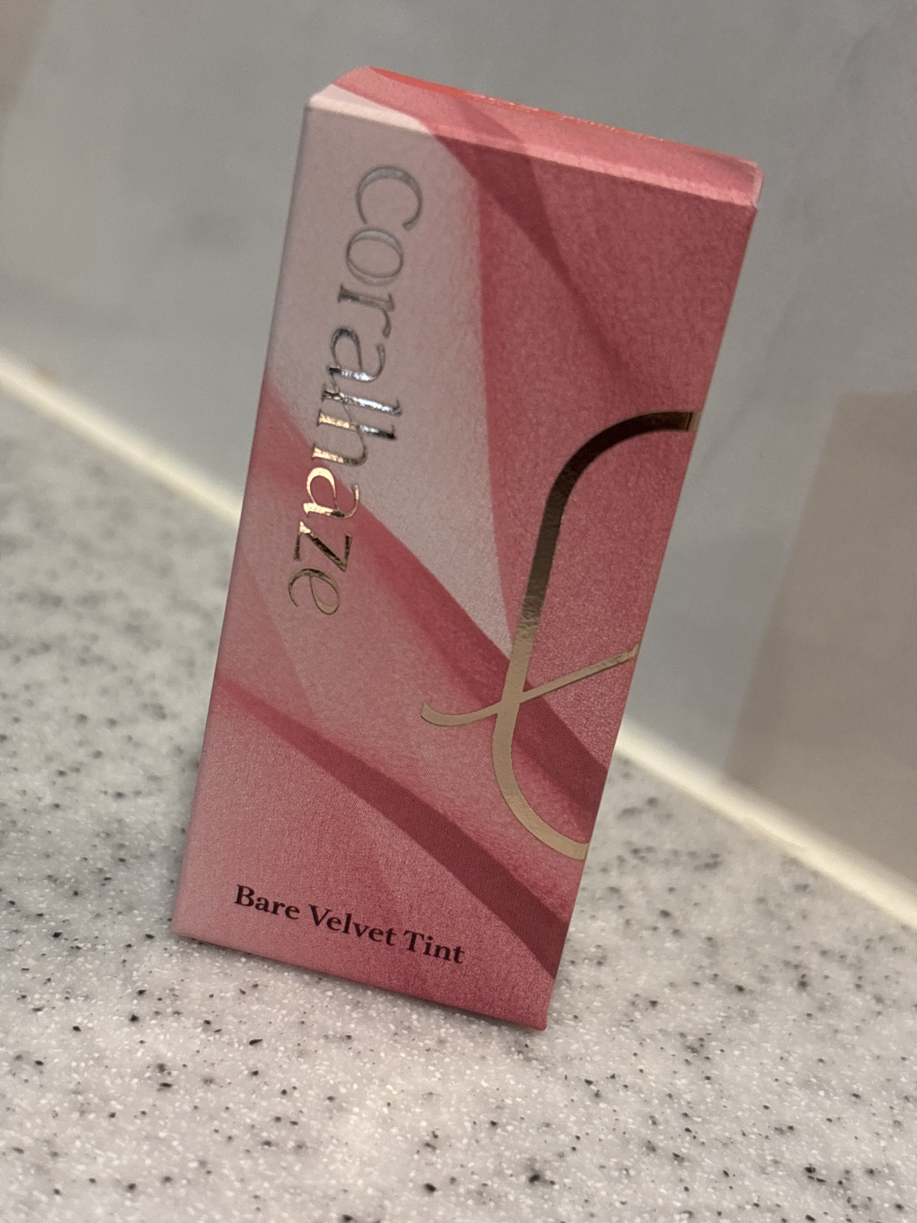 ベア ベルベット ティント 303 グアバコーラル/Coralhaze/リップティントを使ったクチコミ（3枚目）