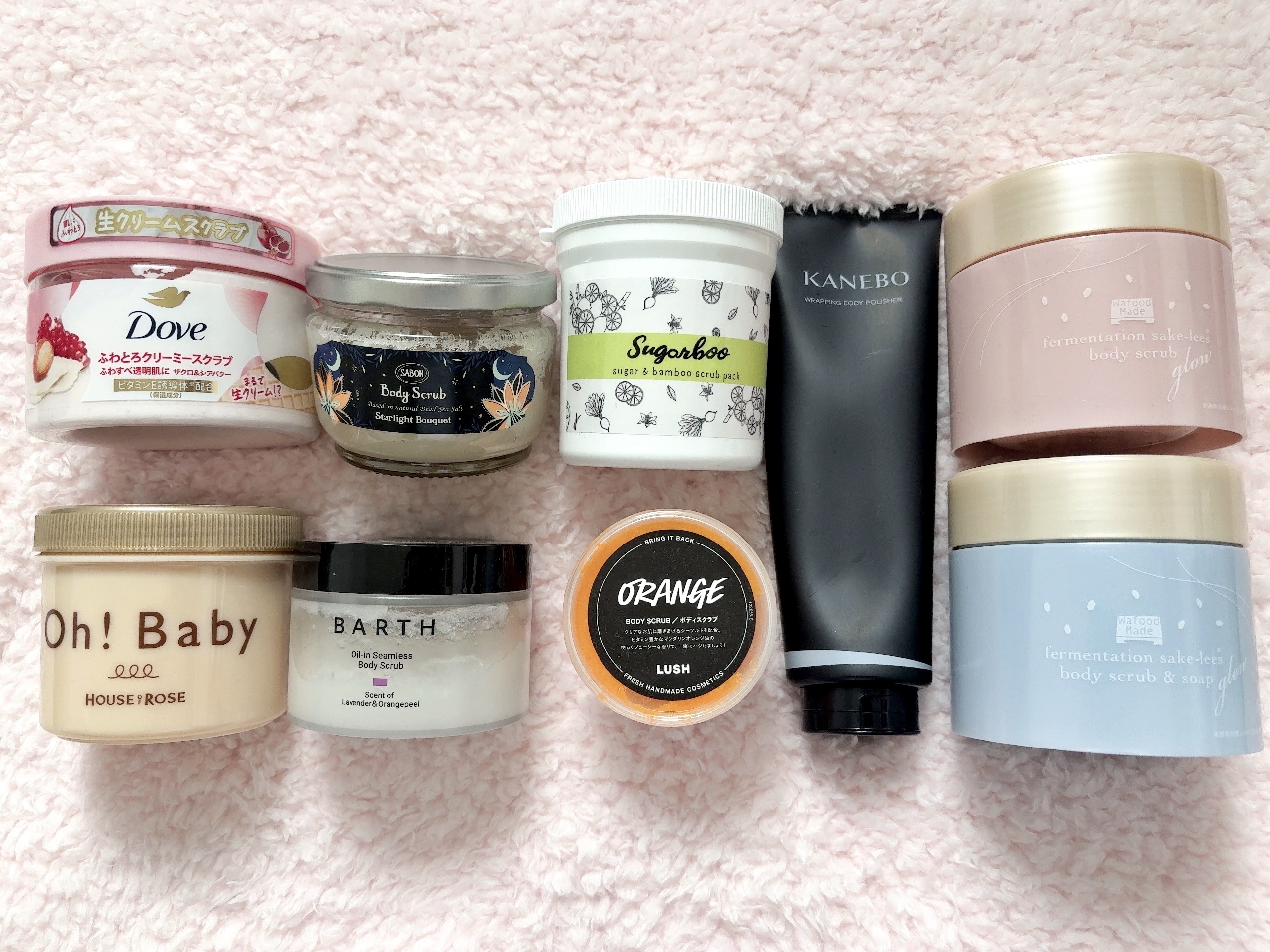 ボディスクラブ忖度なしの正直レビュー✍🏻

プレゼントにも最適。
贅沢すぎるスクラブならコレ⤵︎
【カネボウ】
乳液の中に細かい丸いスクラブが入ってるような使用感で、全身トリートメントミルクを塗ったような洗い上がりになります。
スクラブは