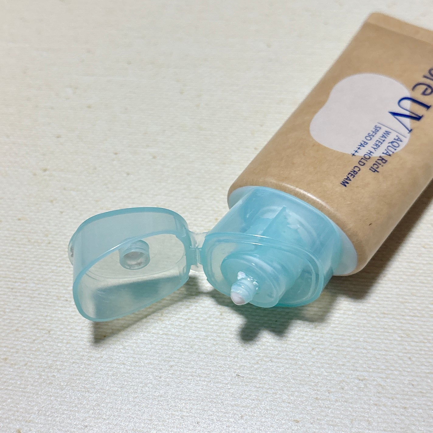 ビオレUV アクアリッチ ウォータリーホールドクリーム(水肌記憶UV)/ビオレ/日焼け止めクリームを使ったクチコミ(3枚目)