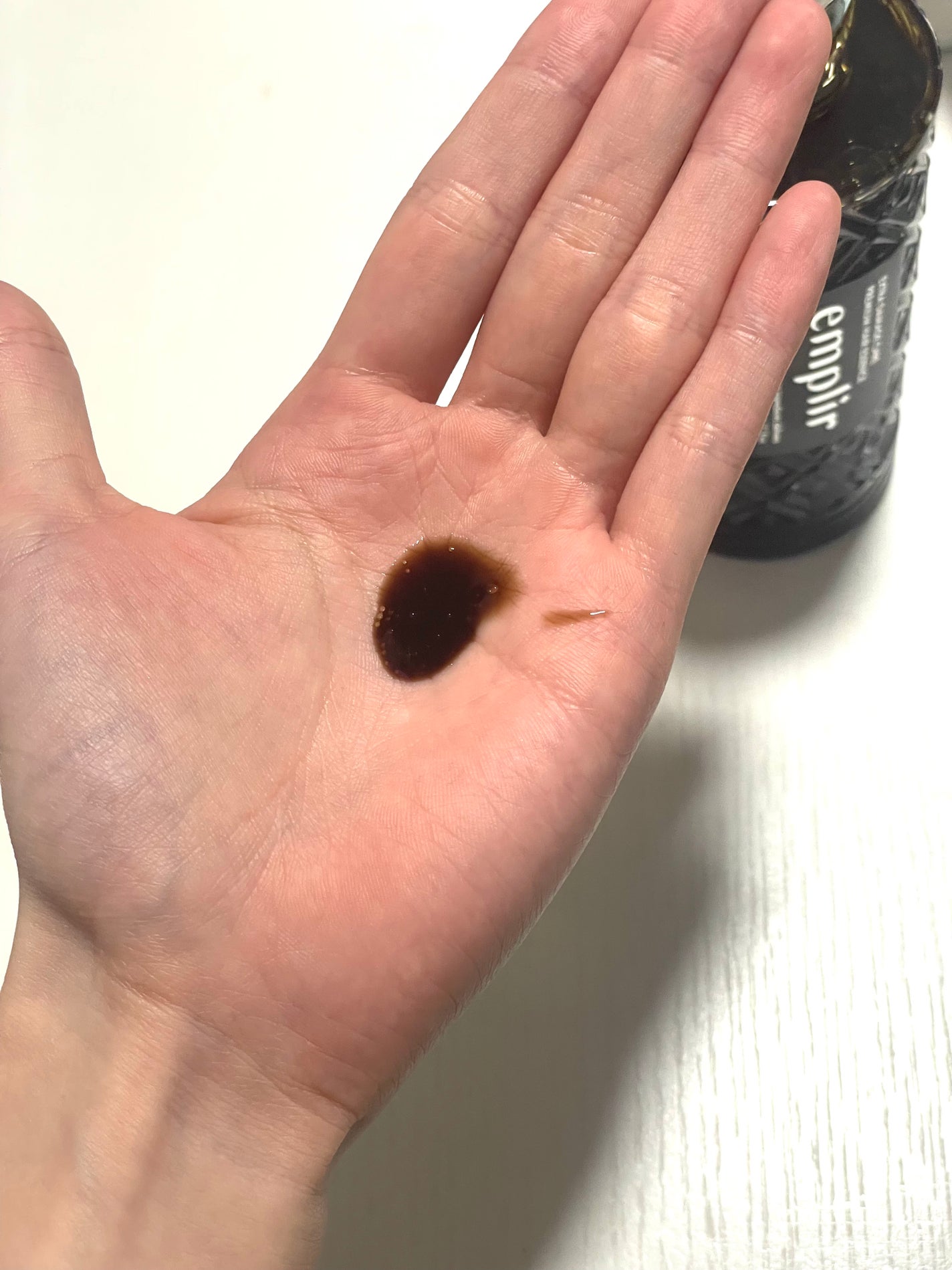 Haru on LIPS 「アンプリールプレミアムヘアエッセンスこれまでのヘアケアに+1す..」(2枚目)