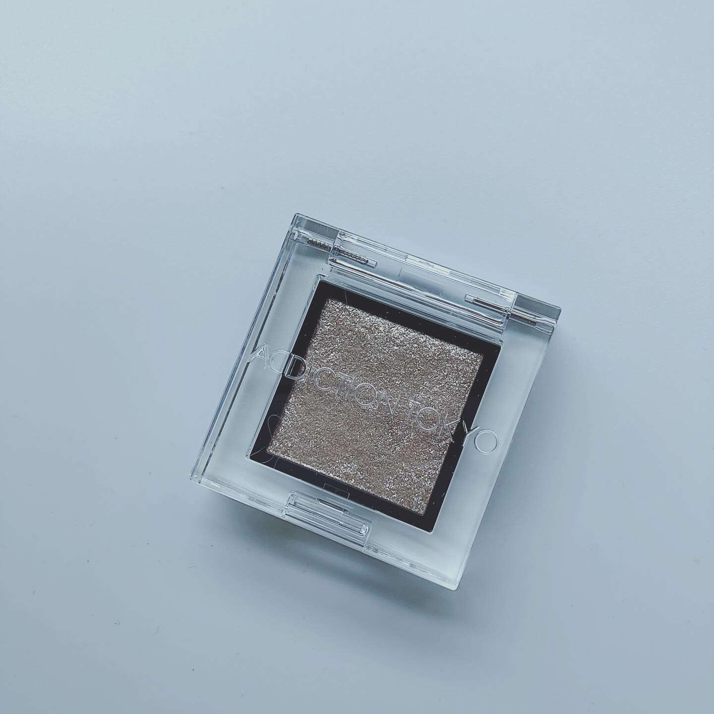 アディクション ザ アイシャドウ スパークル/ADDICTION/単色アイシャドウを使ったクチコミ（1枚目）