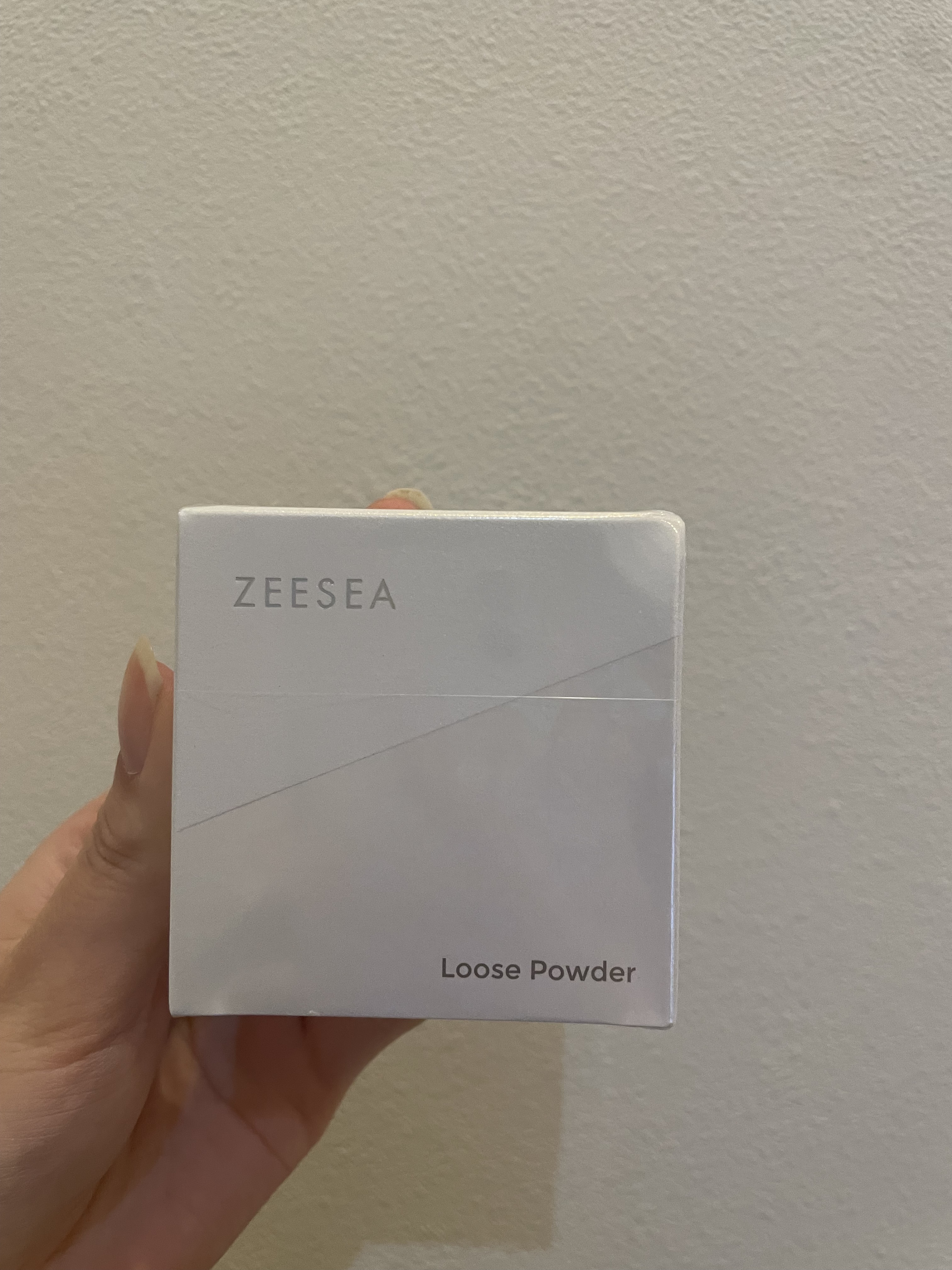 ZEESEA 「ゼロ」粉感皮脂コントロールルースパウダー J01 皮脂コントロール/ZEESEA/ルースパウダーを使ったクチコミ（1枚目）